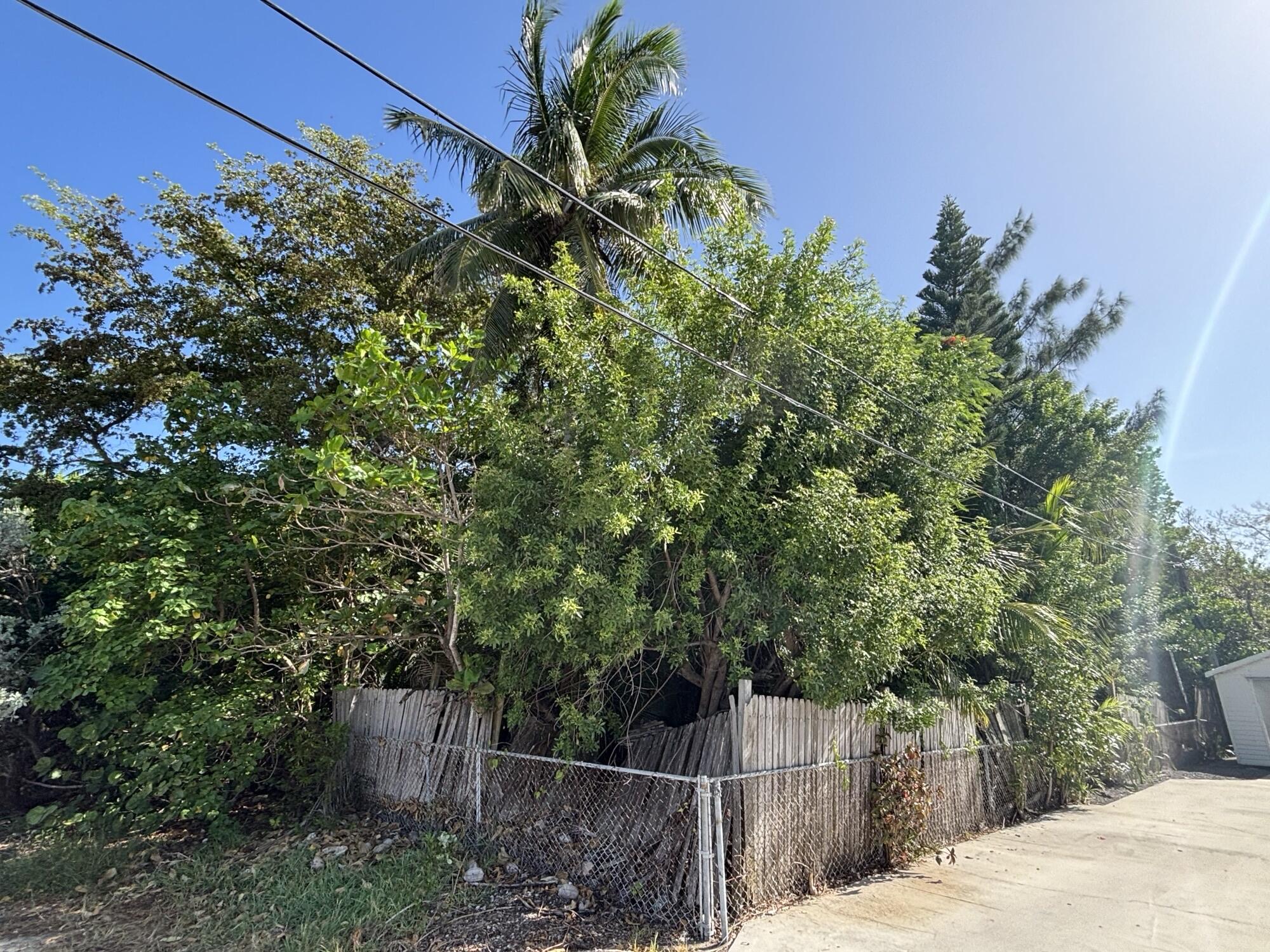 Key West, Florida 33040, United States, 3 Bedrooms Bedrooms, ,1 BathroomBathrooms,Residential,Active,169054