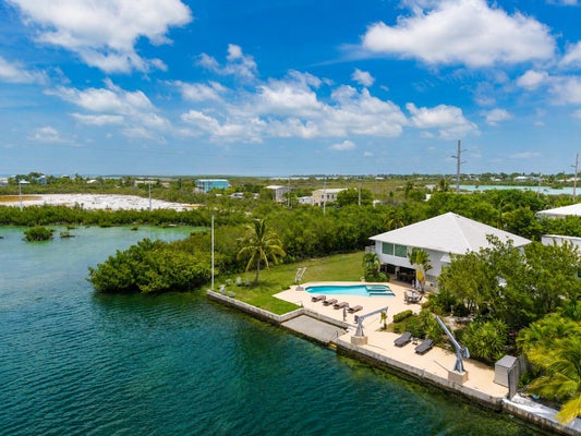 110 AVENUE F, KEY WEST, FL 33040 - Image 8db64c409b51c837ffd9f2d04fc8332d/2502643534