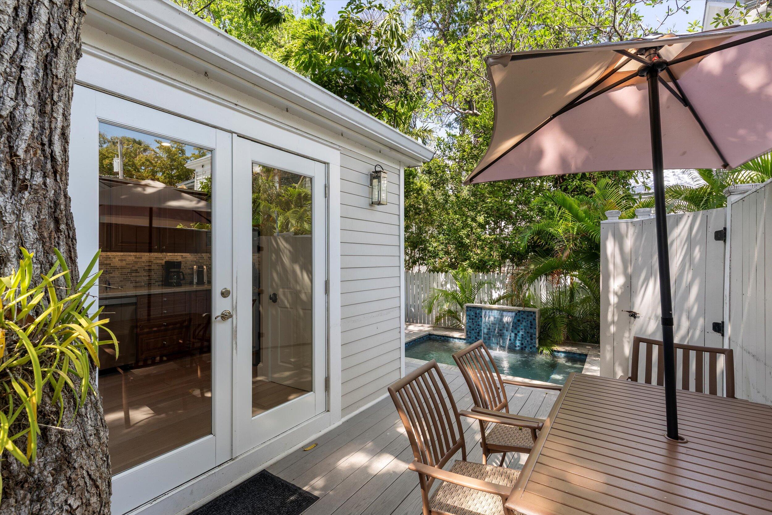 Key West, Florida 33040, United States, 6 Bedrooms Bedrooms, ,7 BathroomsBathrooms,Residential,Active,104556