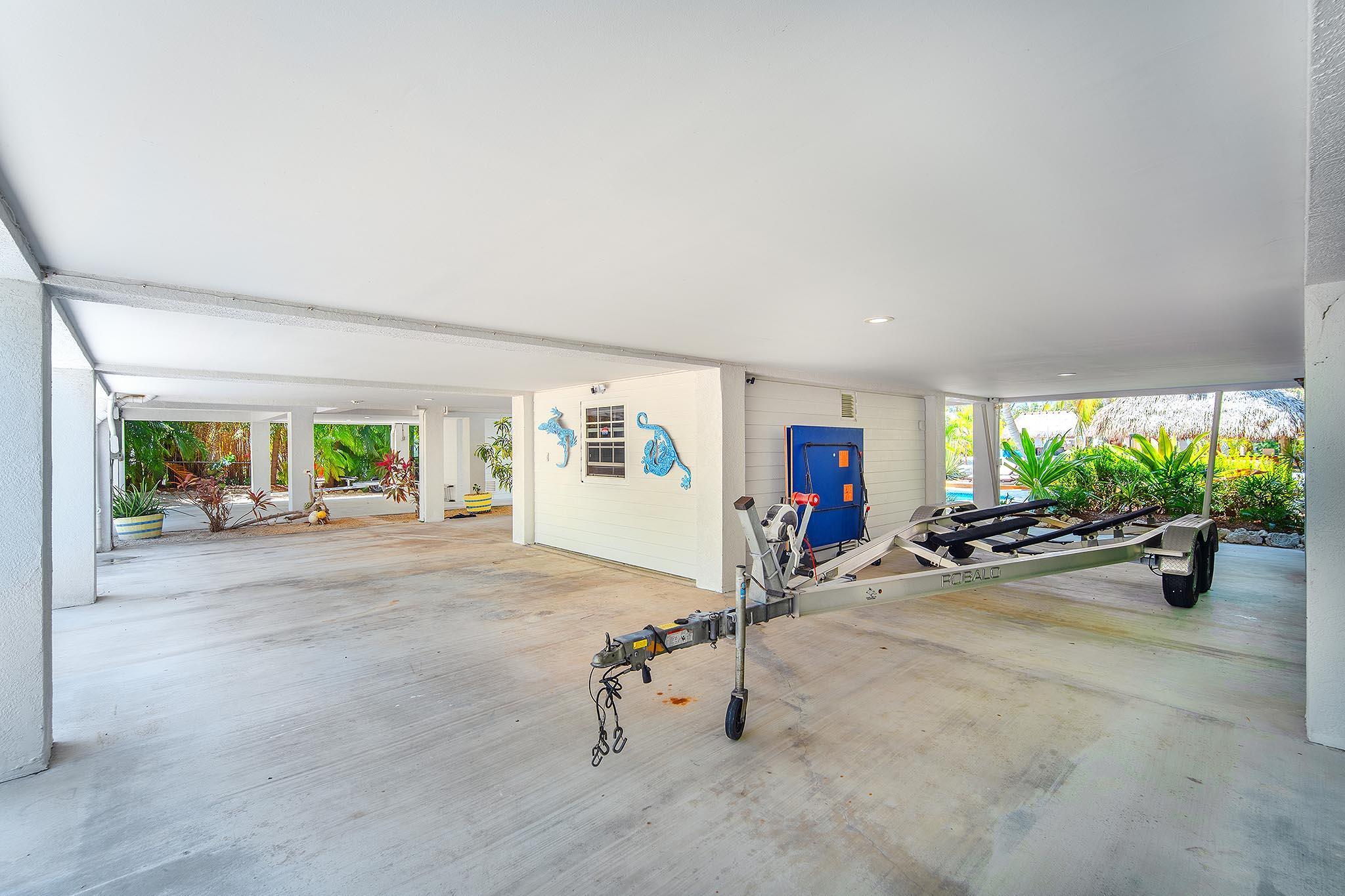 Sugarloaf, Florida 33042, United States, 4 Bedrooms Bedrooms, ,3 BathroomsBathrooms,Residential,Contingent,112618