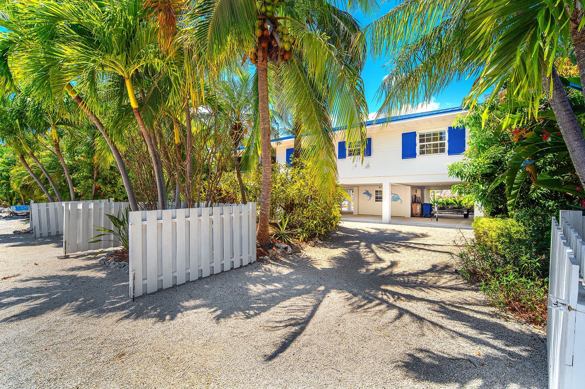 Sugarloaf, Florida 33042, United States, 4 Bedrooms Bedrooms, ,3 BathroomsBathrooms,Residential,Contingent,112618