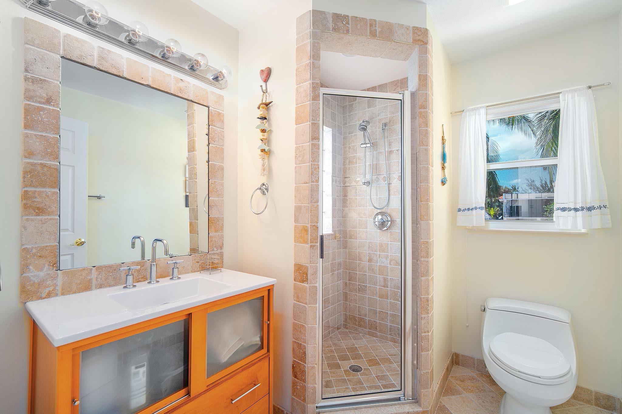 Sugarloaf, Florida 33042, United States, 4 Bedrooms Bedrooms, ,3 BathroomsBathrooms,Residential,Contingent,112618