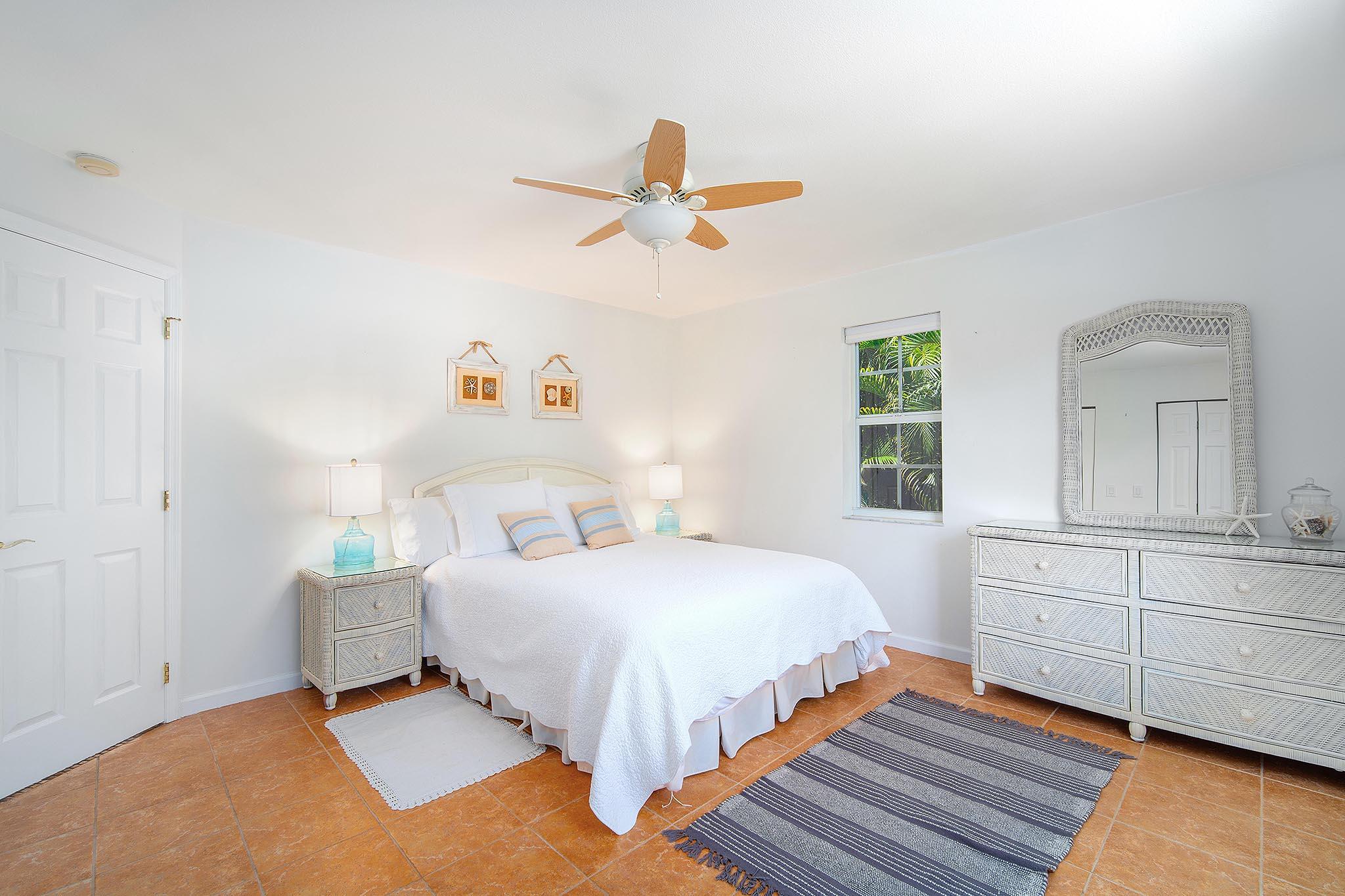 Sugarloaf, Florida 33042, United States, 4 Bedrooms Bedrooms, ,3 BathroomsBathrooms,Residential,Contingent,112618