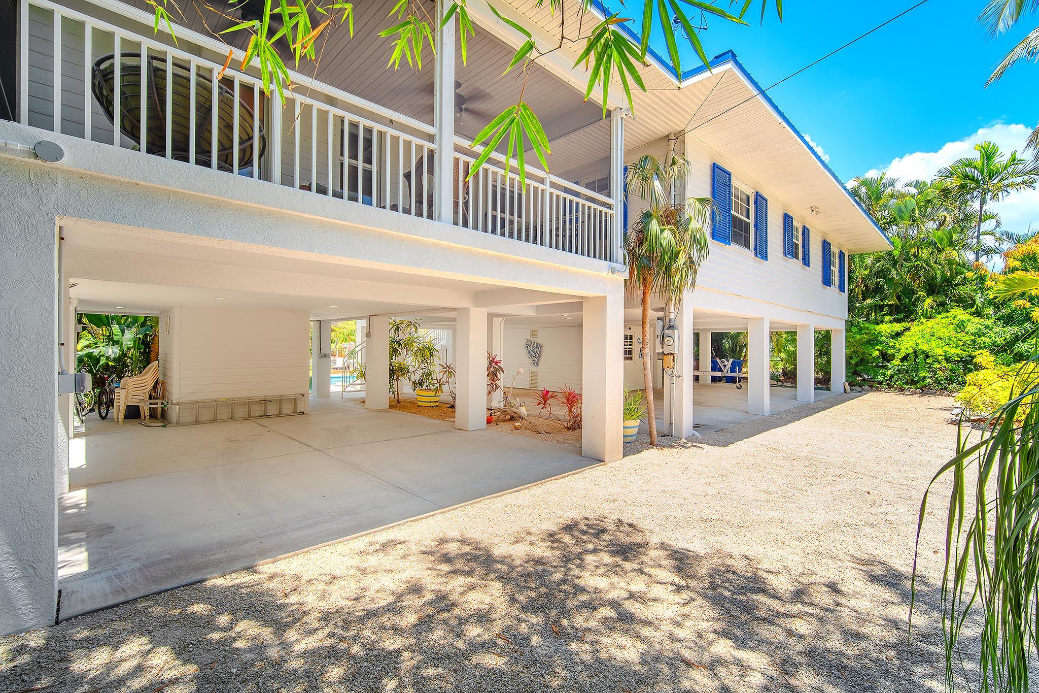 Sugarloaf, Florida 33042, United States, 4 Bedrooms Bedrooms, ,3 BathroomsBathrooms,Residential,Contingent,112618