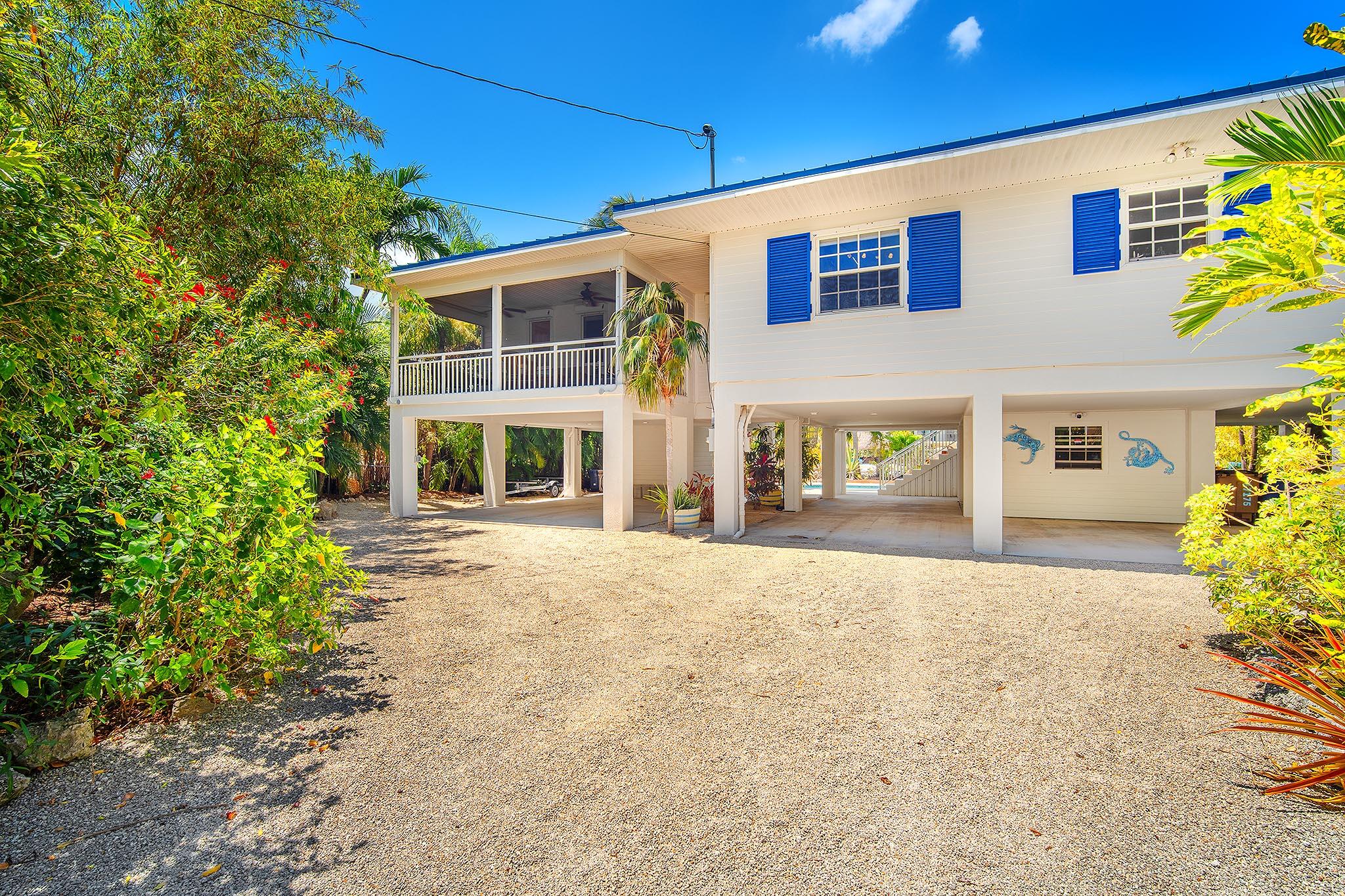 Sugarloaf, Florida 33042, United States, 4 Bedrooms Bedrooms, ,3 BathroomsBathrooms,Residential,Contingent,112618