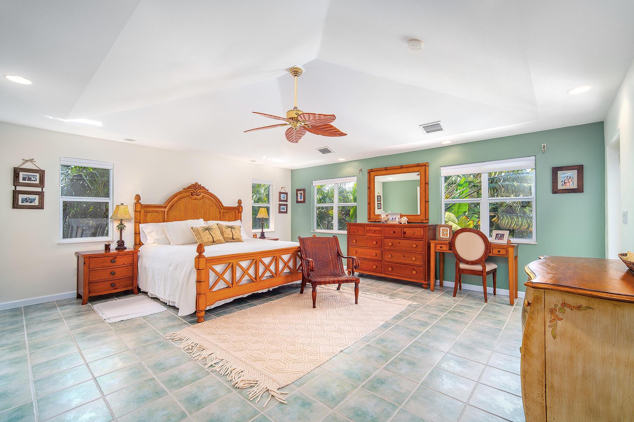 Sugarloaf, Florida 33042, United States, 4 Bedrooms Bedrooms, ,3 BathroomsBathrooms,Residential,Contingent,112618