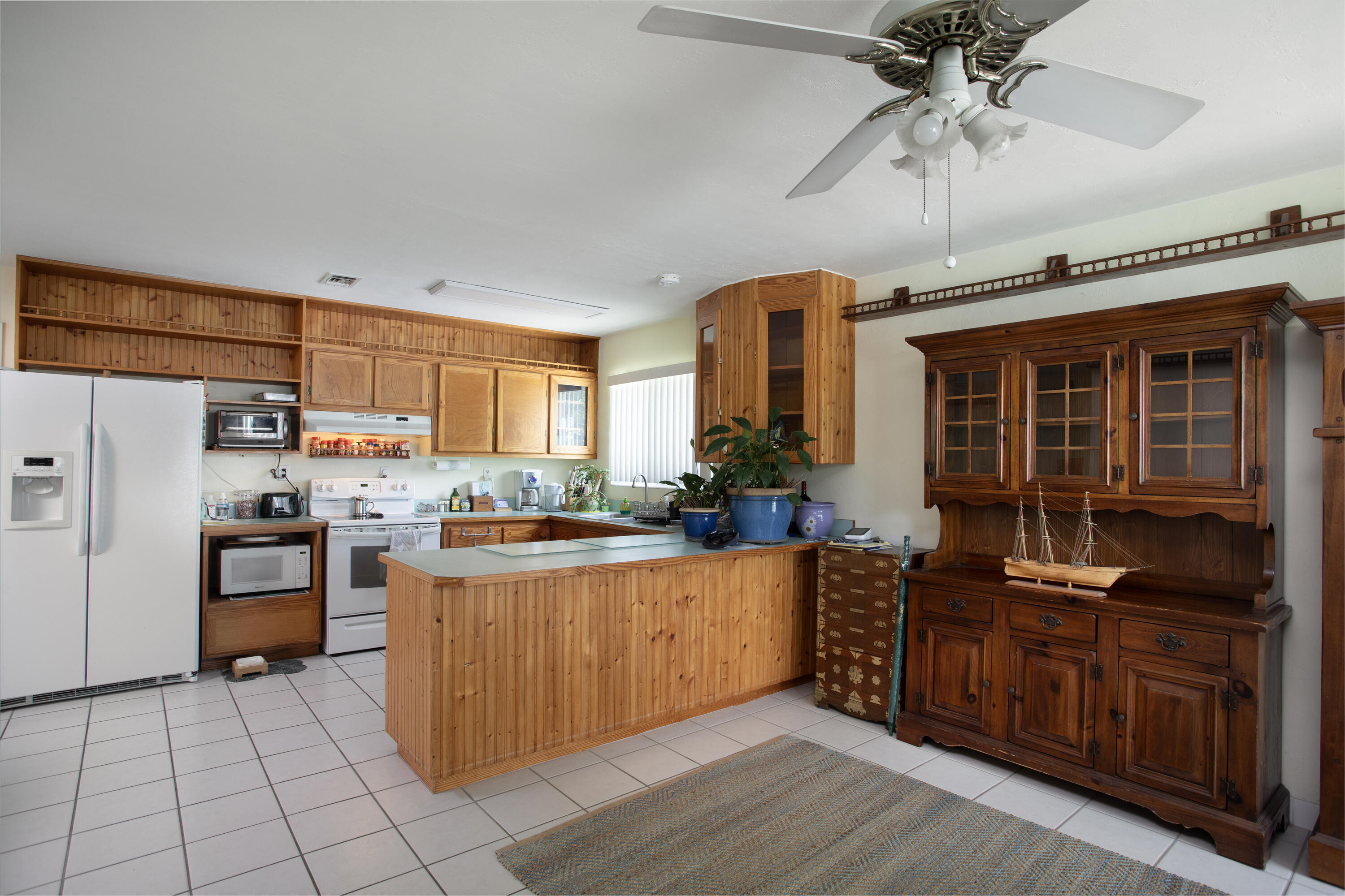 Key West, Florida 33040, United States, 5 Bedrooms Bedrooms, ,3 BathroomsBathrooms,Residential,Active,16301