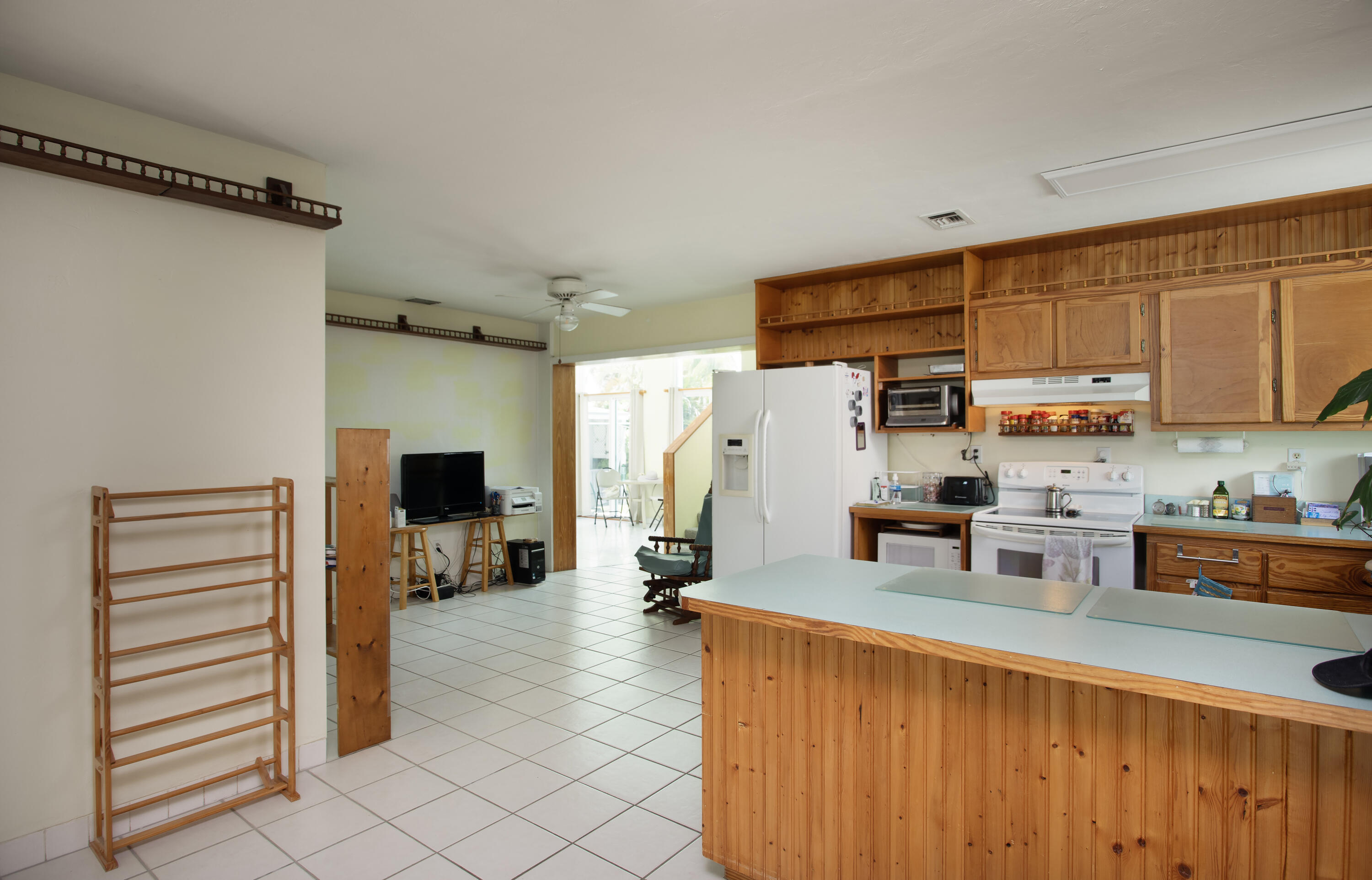 Key West, Florida 33040, United States, 5 Bedrooms Bedrooms, ,3 BathroomsBathrooms,Residential,Active,16301