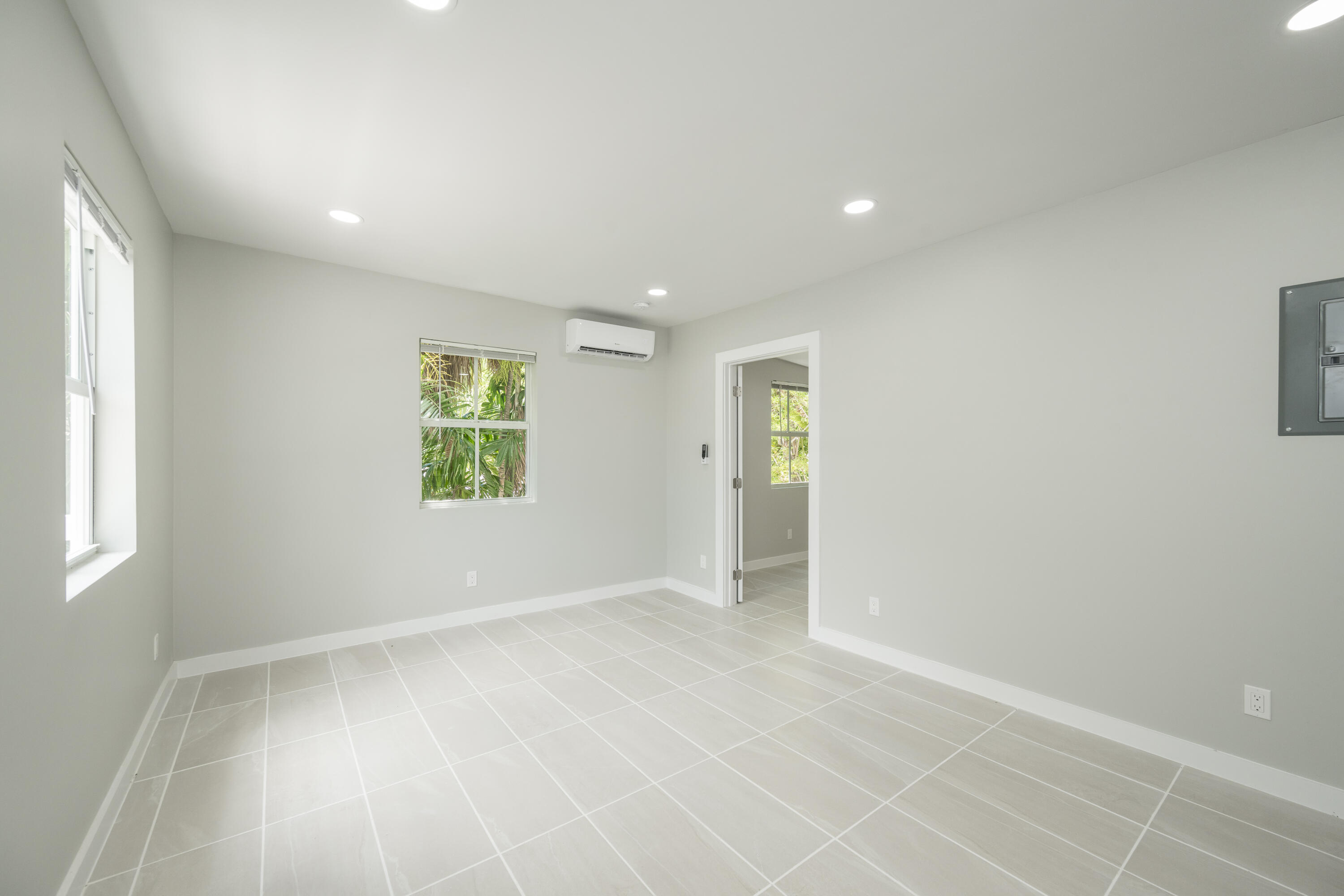 Key West, Florida 33040, United States, 10 Bedrooms Bedrooms, ,10 BathroomsBathrooms,Commercial,Active,216095