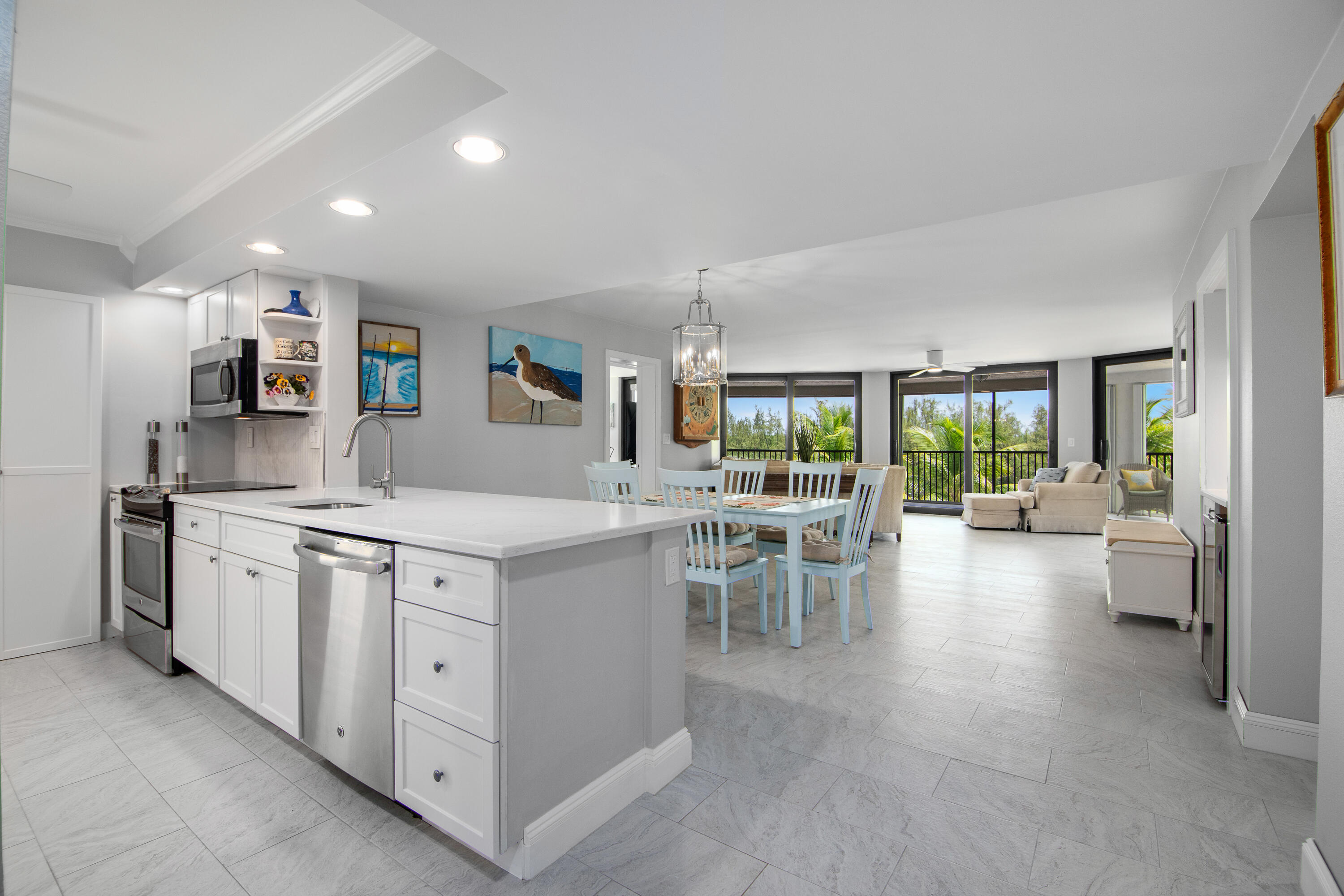 6202 Gulf Of Mexico Boulevard 202