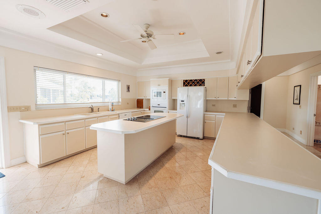 439 Palm Drive Drive