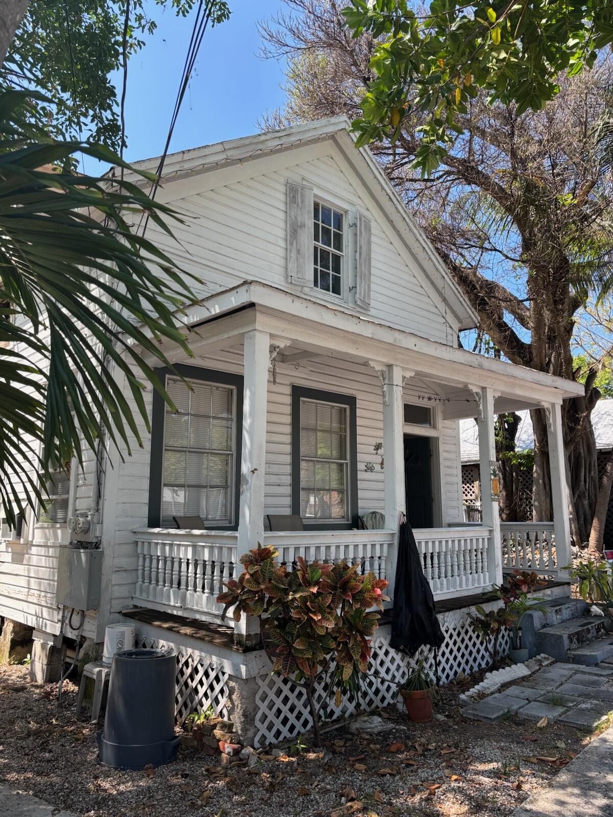 Key West, Florida 33040, United States, 4 Bedrooms Bedrooms, ,2 BathroomsBathrooms,Residential,Contingent,142261