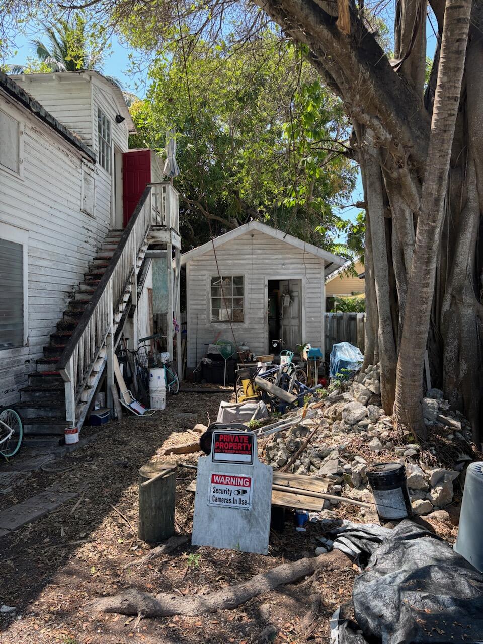 Key West, Florida 33040, United States, 4 Bedrooms Bedrooms, ,2 BathroomsBathrooms,Residential,Contingent,142261