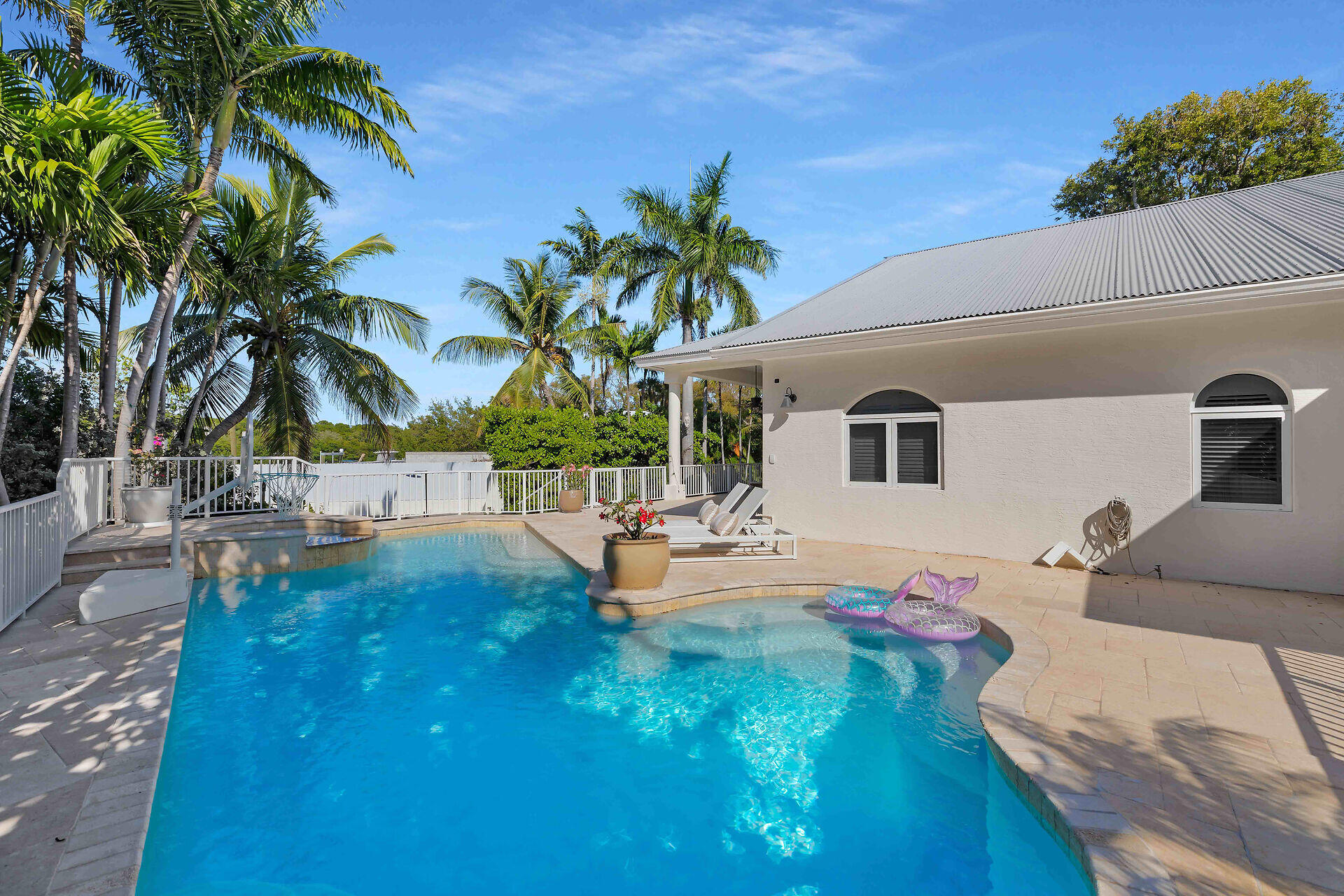 Tavernier, Florida 33070, United States, 3 Bedrooms Bedrooms, ,2 BathroomsBathrooms,Residential,Active,130391