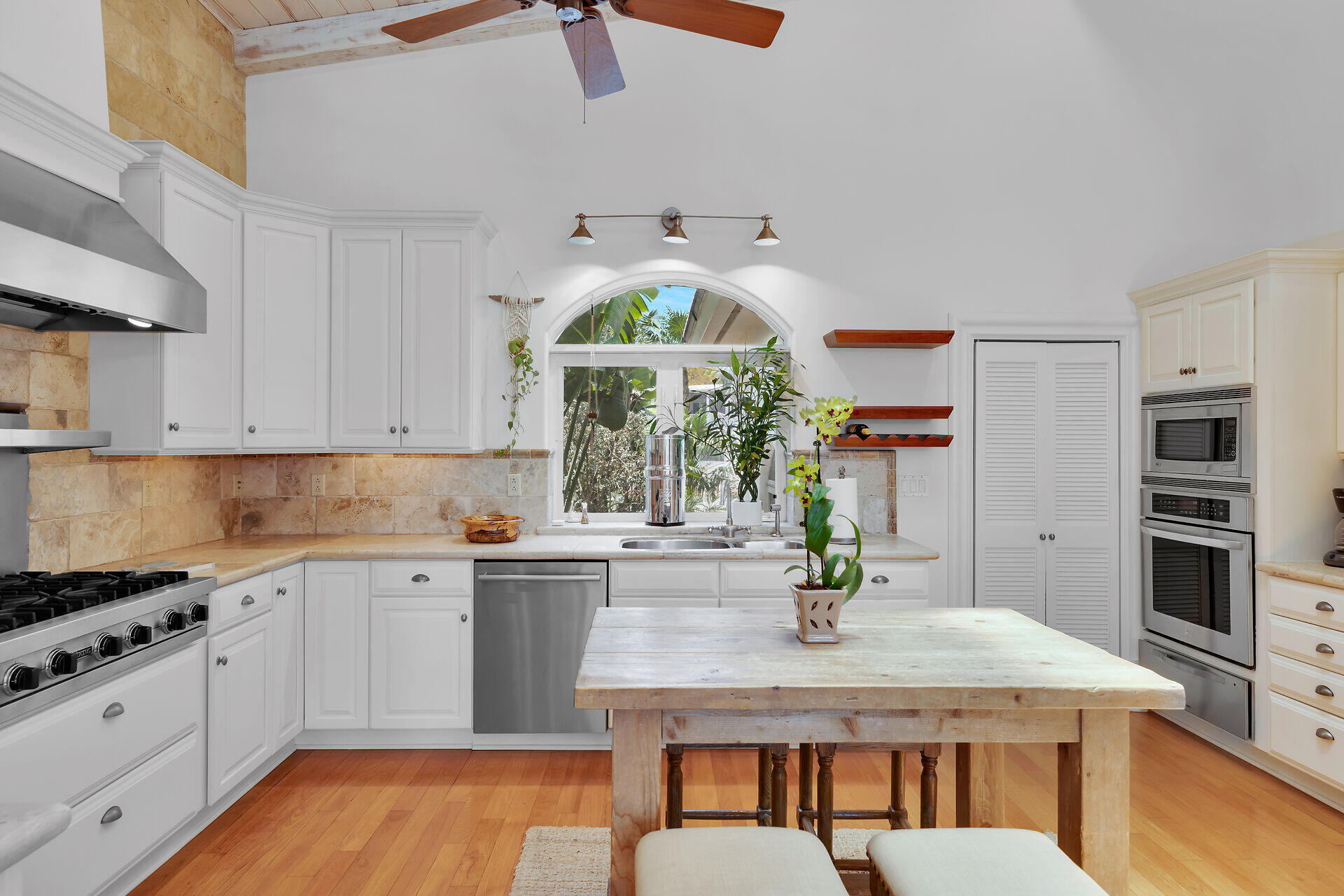 Tavernier, Florida 33070, United States, 3 Bedrooms Bedrooms, ,2 BathroomsBathrooms,Residential,Active,130391