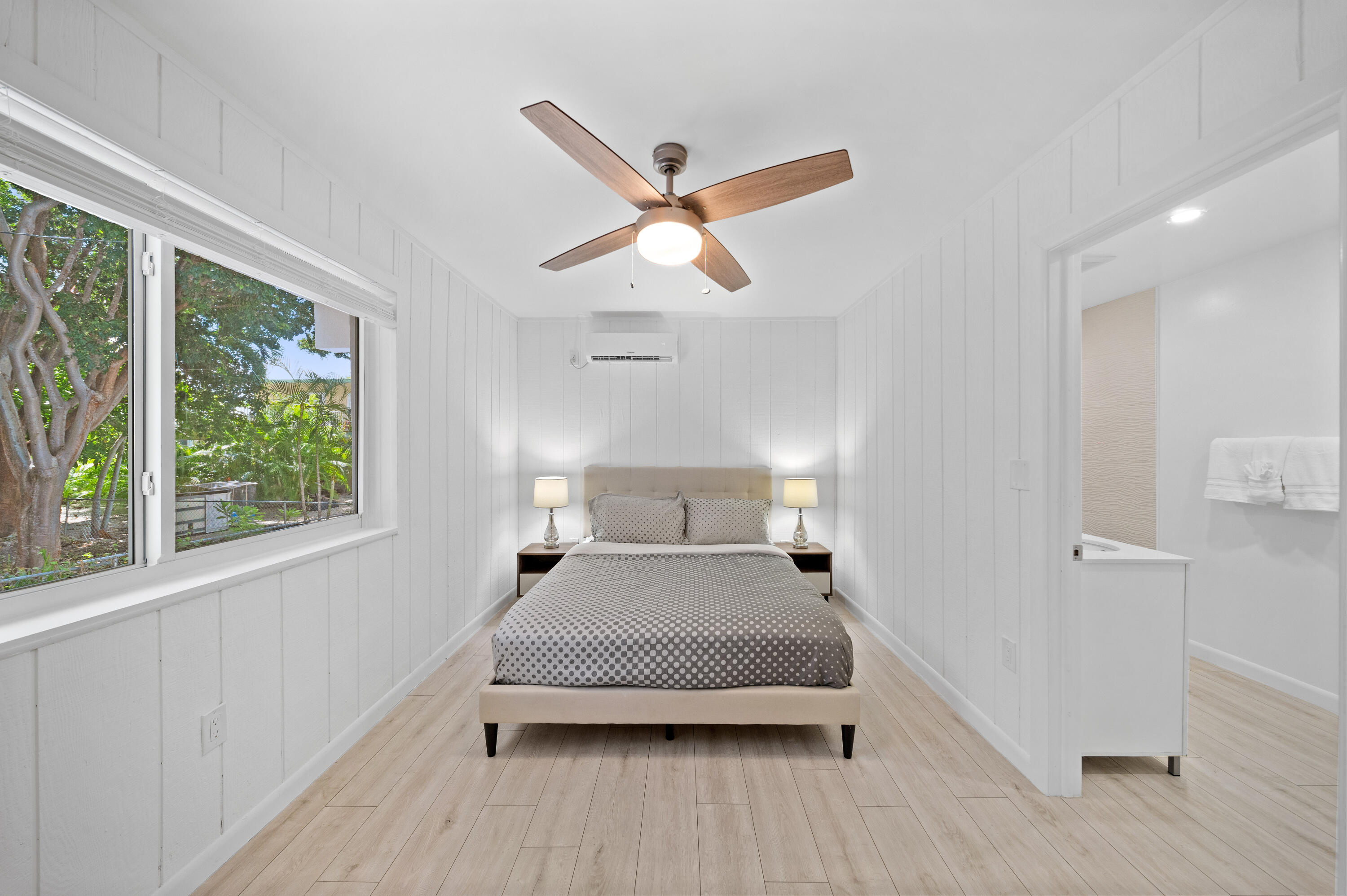 Tavernier, Florida 33070, United States, 5 Bedrooms Bedrooms, ,4 BathroomsBathrooms,Residential,Active,124845