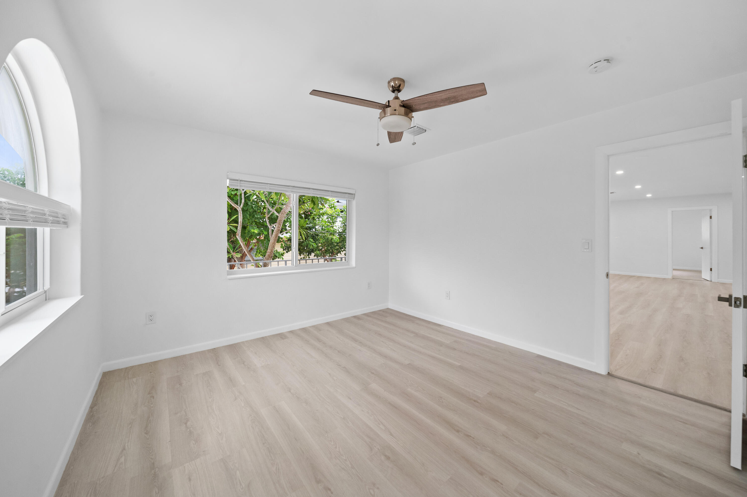 Tavernier, Florida 33070, United States, 5 Bedrooms Bedrooms, ,4 BathroomsBathrooms,Residential,Active,124845