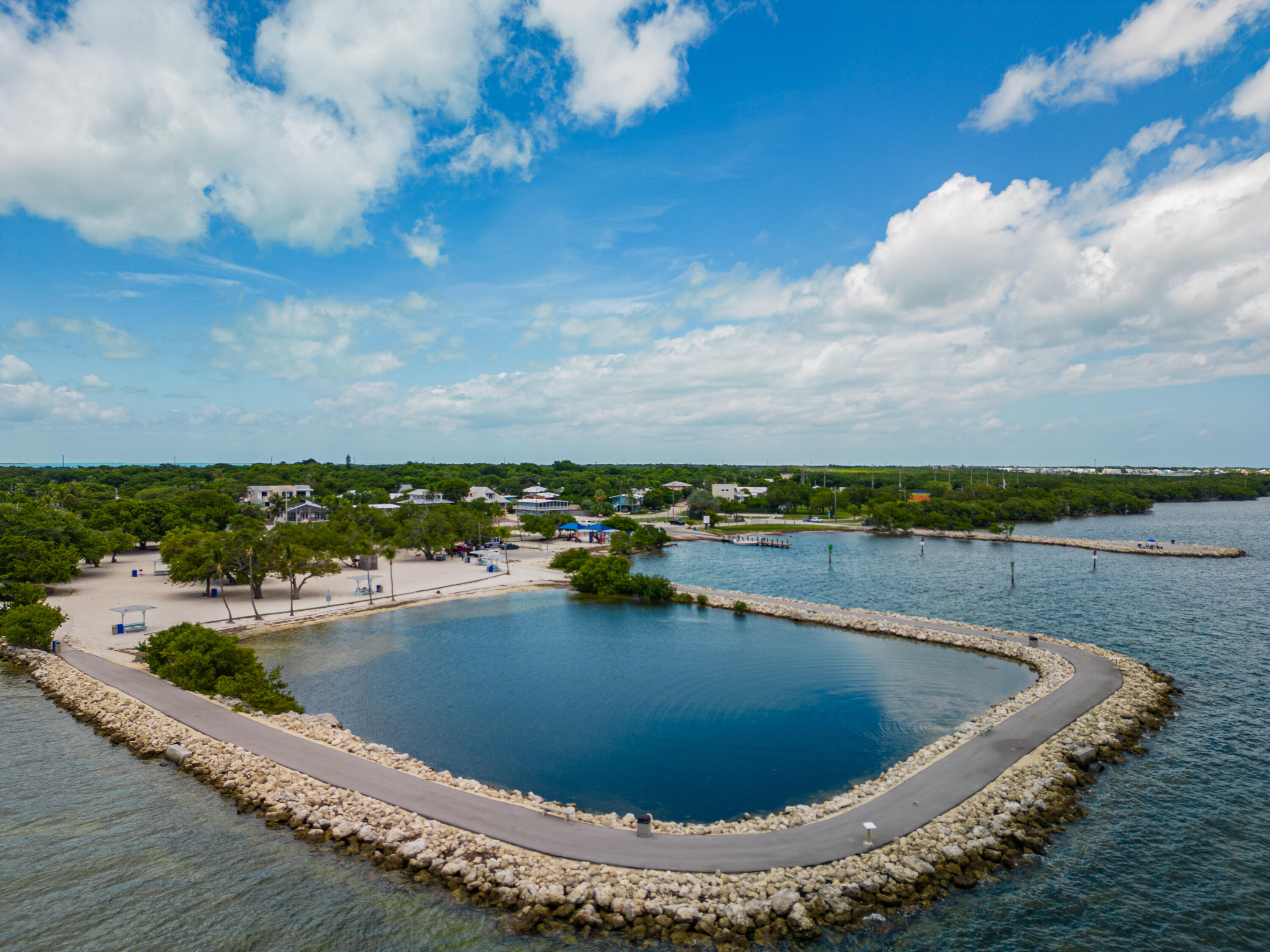 Tavernier, Florida 33070, United States, 5 Bedrooms Bedrooms, ,4 BathroomsBathrooms,Residential,Active,124845