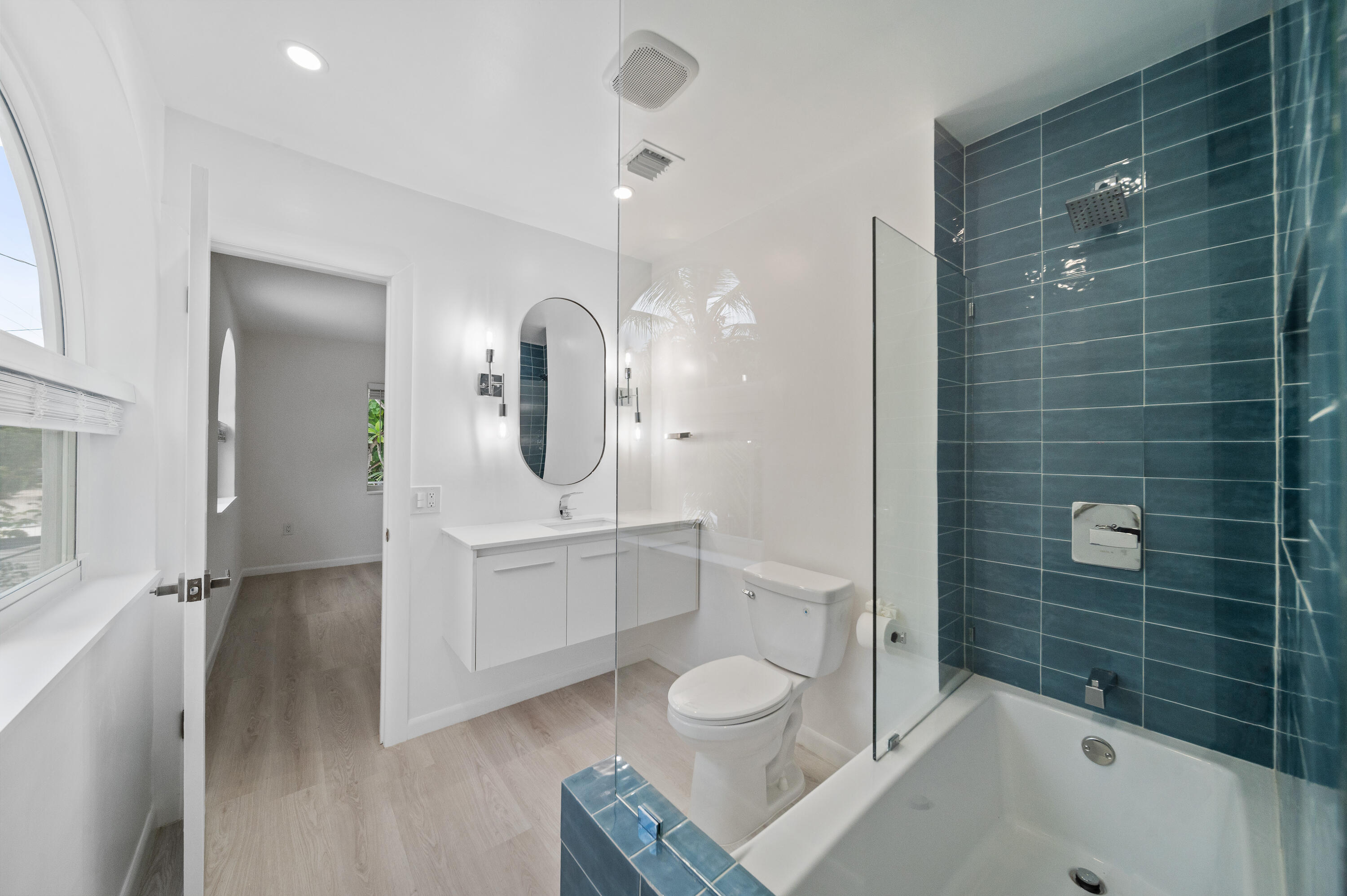 Tavernier, Florida 33070, United States, 5 Bedrooms Bedrooms, ,4 BathroomsBathrooms,Residential,Active,124845