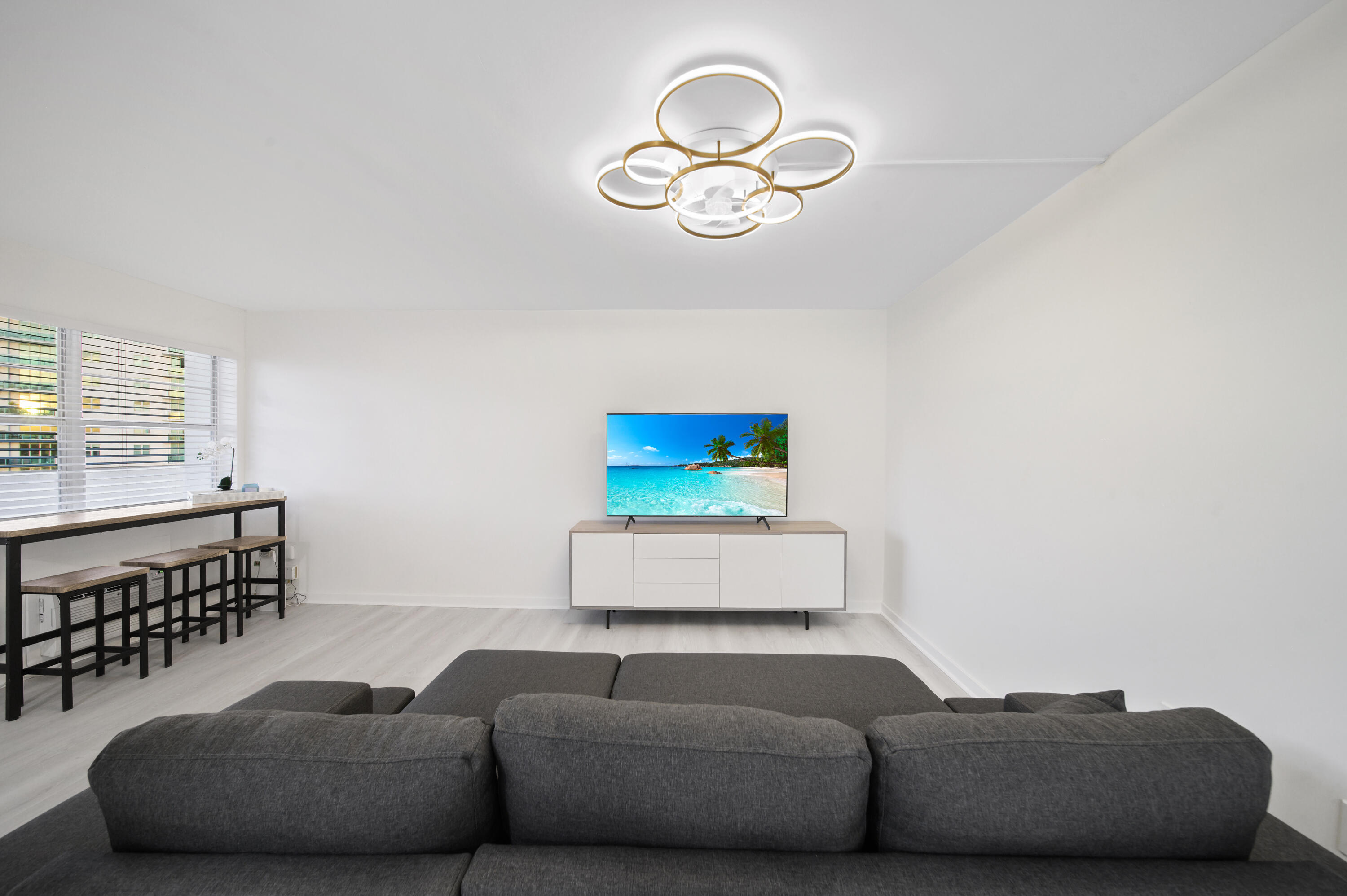 Other, Florida 33140, United States, 1 Bedroom Bedrooms, ,1 BathroomBathrooms,Residential,Active,178591