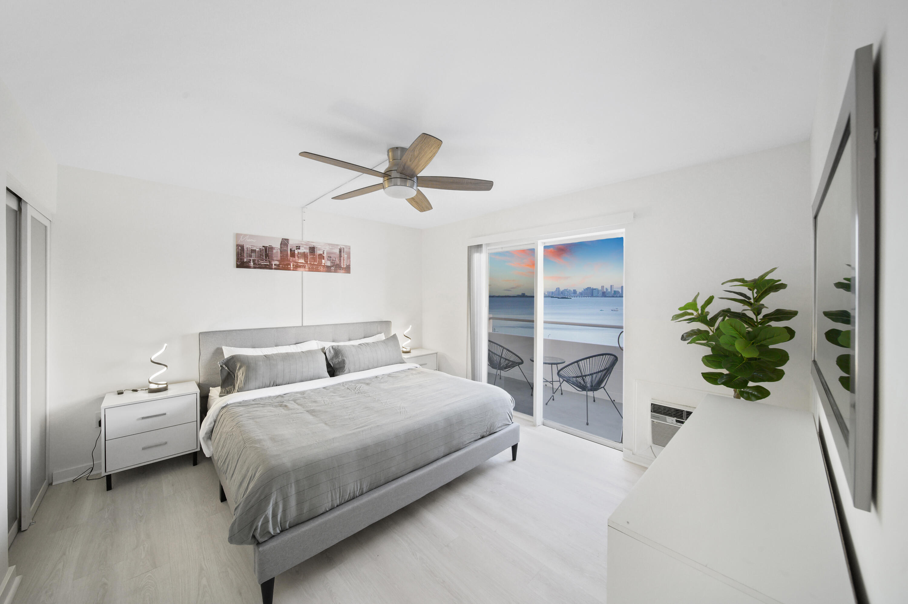 Other, Florida 33140, United States, 1 Bedroom Bedrooms, ,1 BathroomBathrooms,Residential,Active,178591