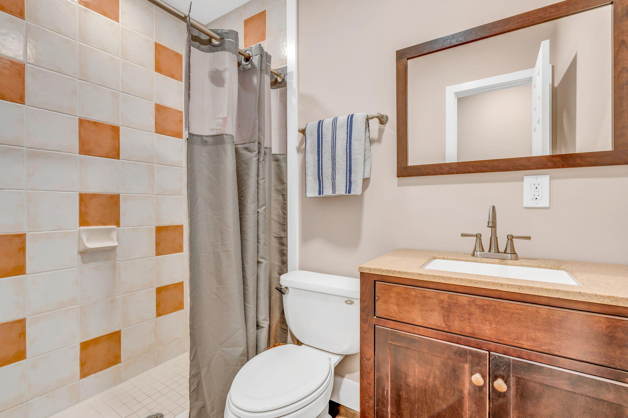 Key Colony, Florida 33051, United States, 2 Bedrooms Bedrooms, ,2 BathroomsBathrooms,Residential,Active,195274