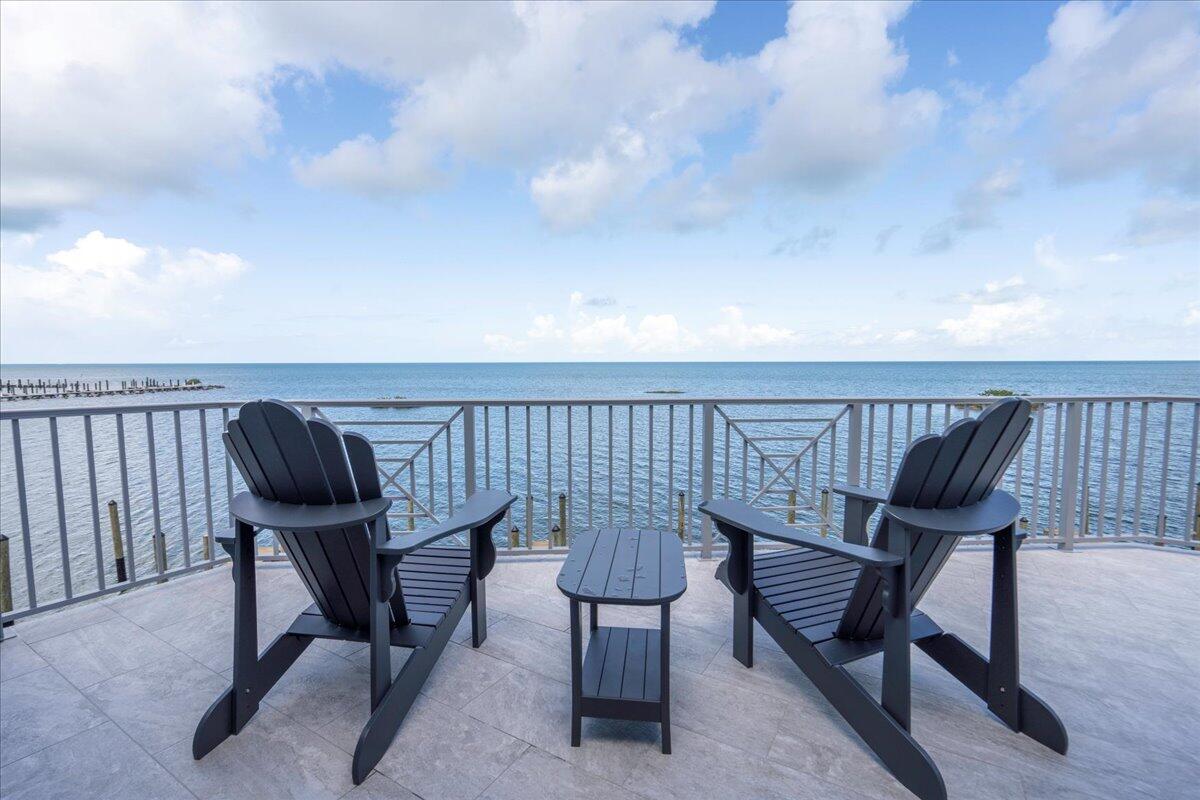 Marathon, Florida, 33050, United States, 5 Bedrooms Bedrooms, ,5 BathroomsBathrooms,Residential,Active,1998589