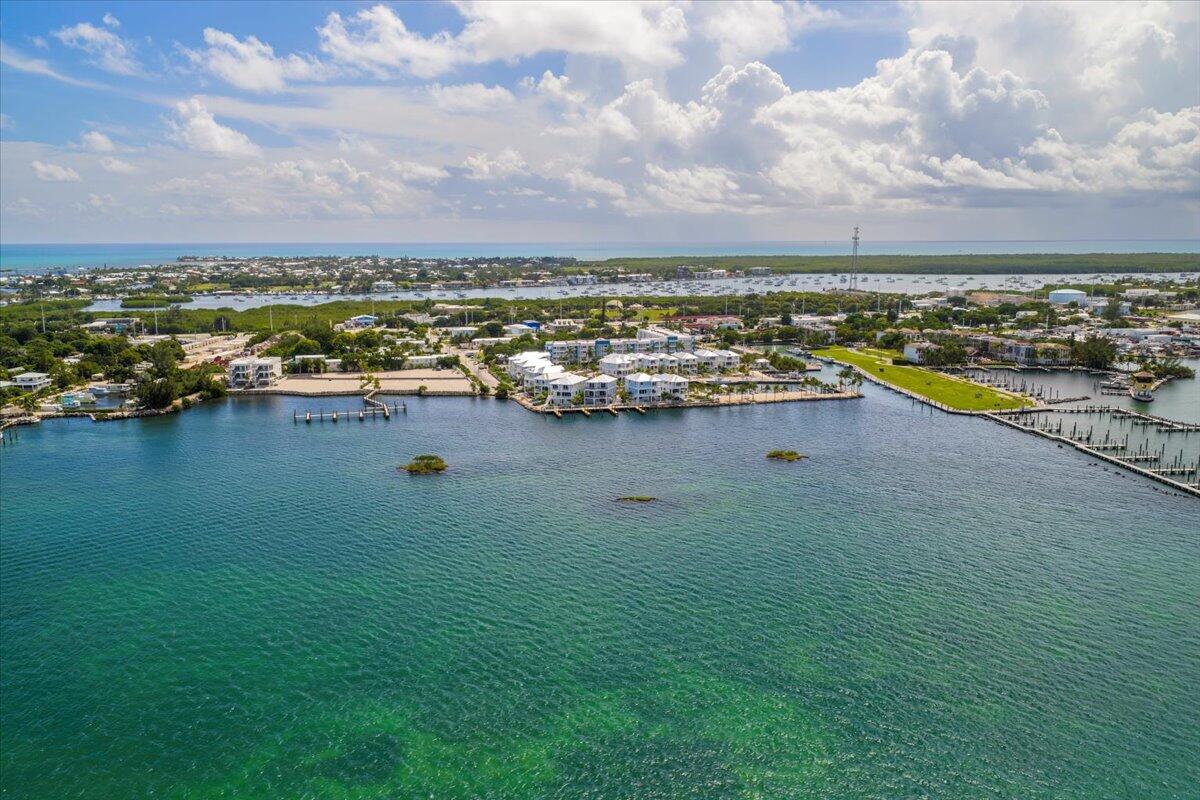 Marathon, Florida, 33050, United States, 5 Bedrooms Bedrooms, ,5 BathroomsBathrooms,Residential,Active,1998589