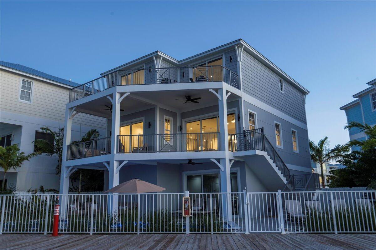 Marathon, Florida, 33050, United States, 5 Bedrooms Bedrooms, ,5 BathroomsBathrooms,Residential,Active,1998589
