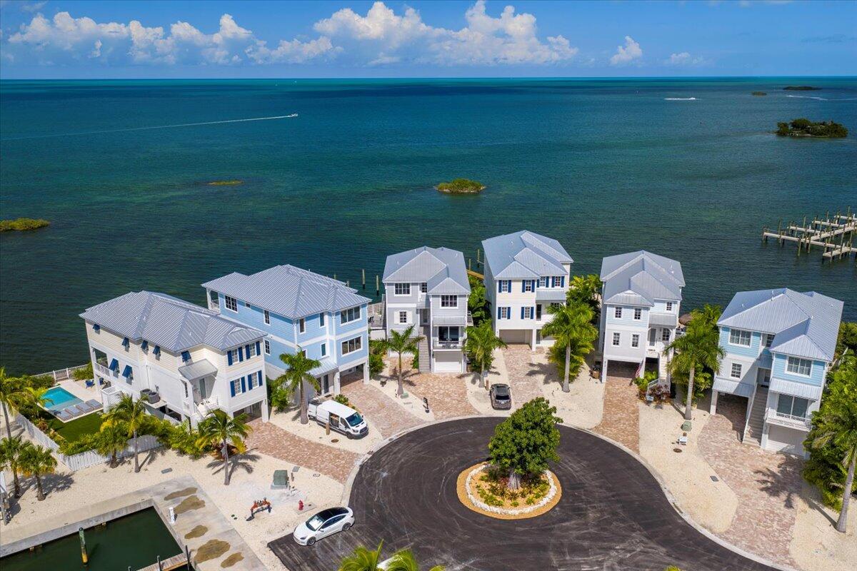 Marathon, Florida, 33050, United States, 5 Bedrooms Bedrooms, ,5 BathroomsBathrooms,Residential,Active,1998589