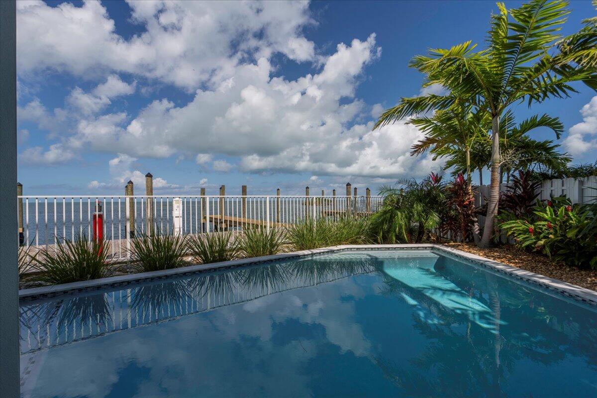 Marathon, Florida, 33050, United States, 5 Bedrooms Bedrooms, ,5 BathroomsBathrooms,Residential,Active,1998589