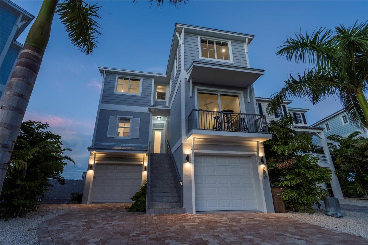 Marathon, Florida, 33050, United States, 5 Bedrooms Bedrooms, ,5 BathroomsBathrooms,Residential,Active,1998589