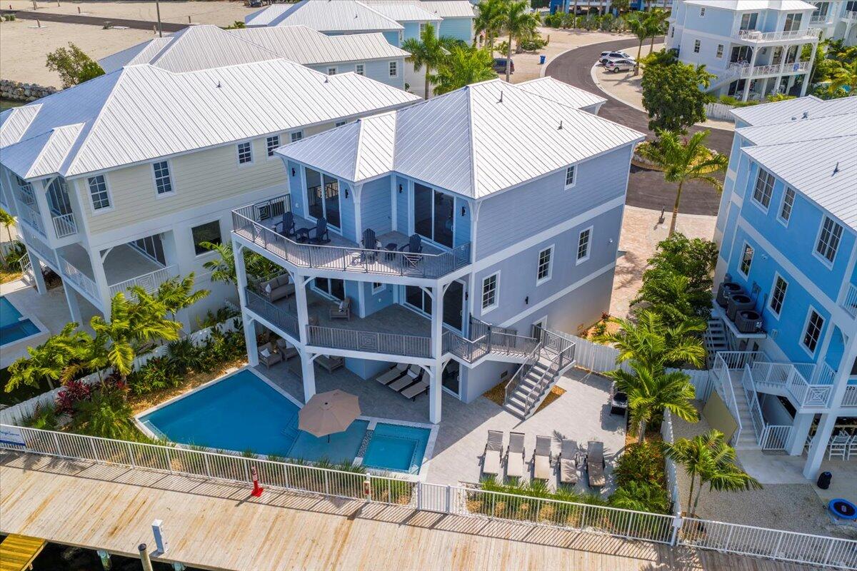 Marathon, Florida, 33050, United States, 5 Bedrooms Bedrooms, ,5 BathroomsBathrooms,Residential,Active,1998589