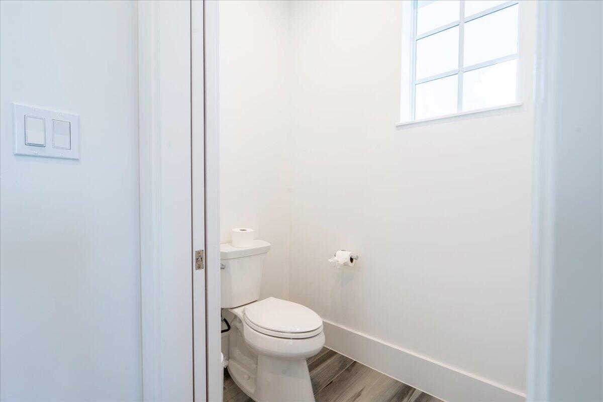 Marathon, Florida, 33050, United States, 5 Bedrooms Bedrooms, ,5 BathroomsBathrooms,Residential,Active,1998589