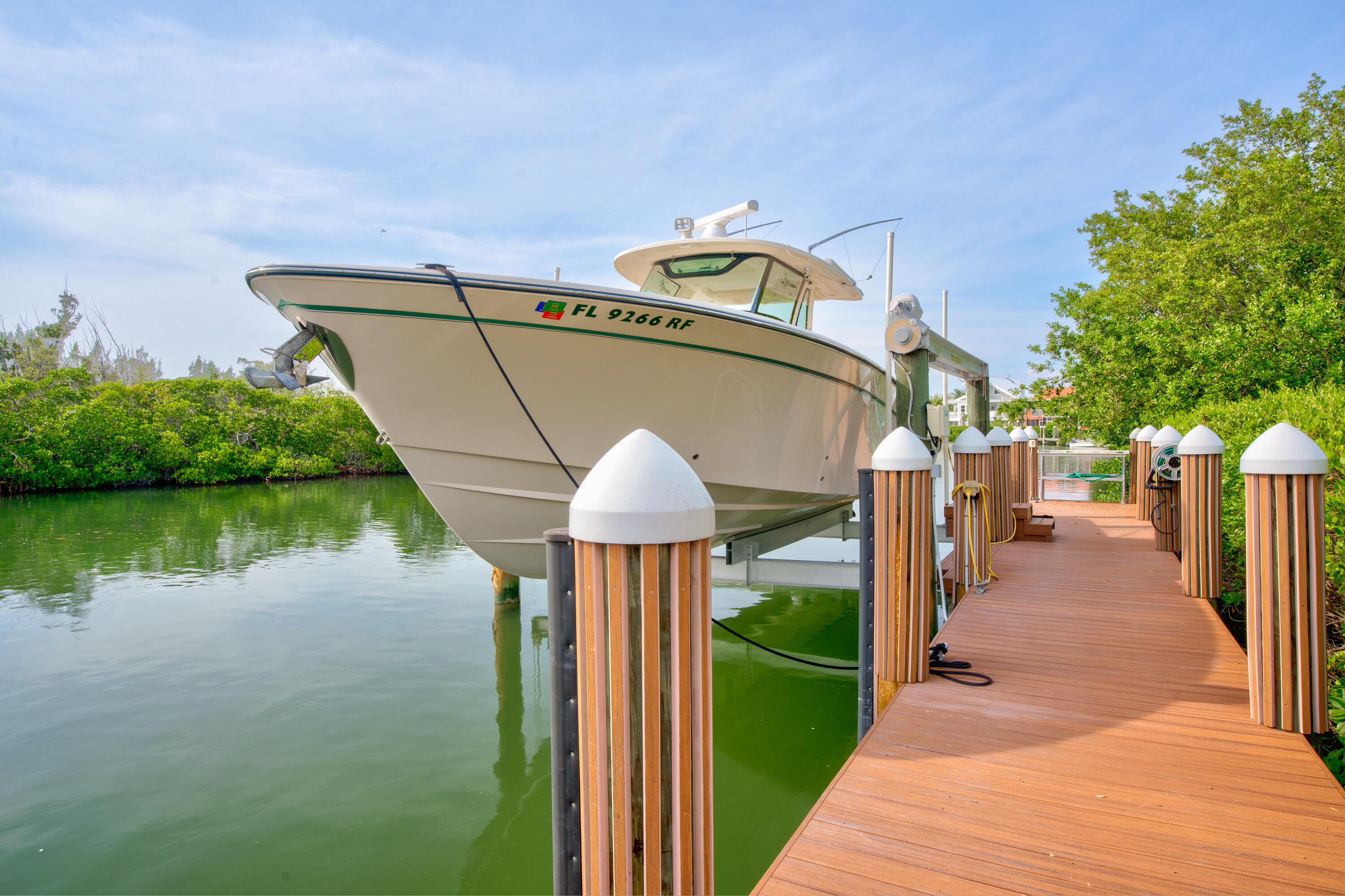 Marathon, Florida 33050, United States, 4 Bedrooms Bedrooms, ,4 BathroomsBathrooms,Residential,Active,41385