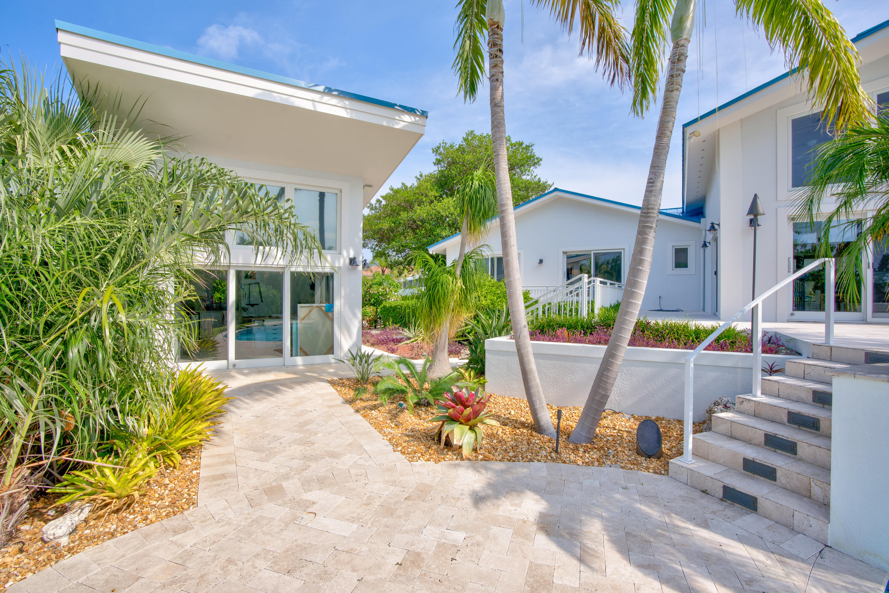 Marathon, Florida 33050, United States, 4 Bedrooms Bedrooms, ,4 BathroomsBathrooms,Residential,Active,41385