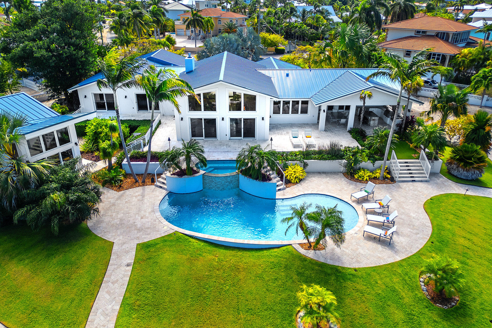 Marathon, Florida 33050, United States, 4 Bedrooms Bedrooms, ,4 BathroomsBathrooms,Residential,Active,41385