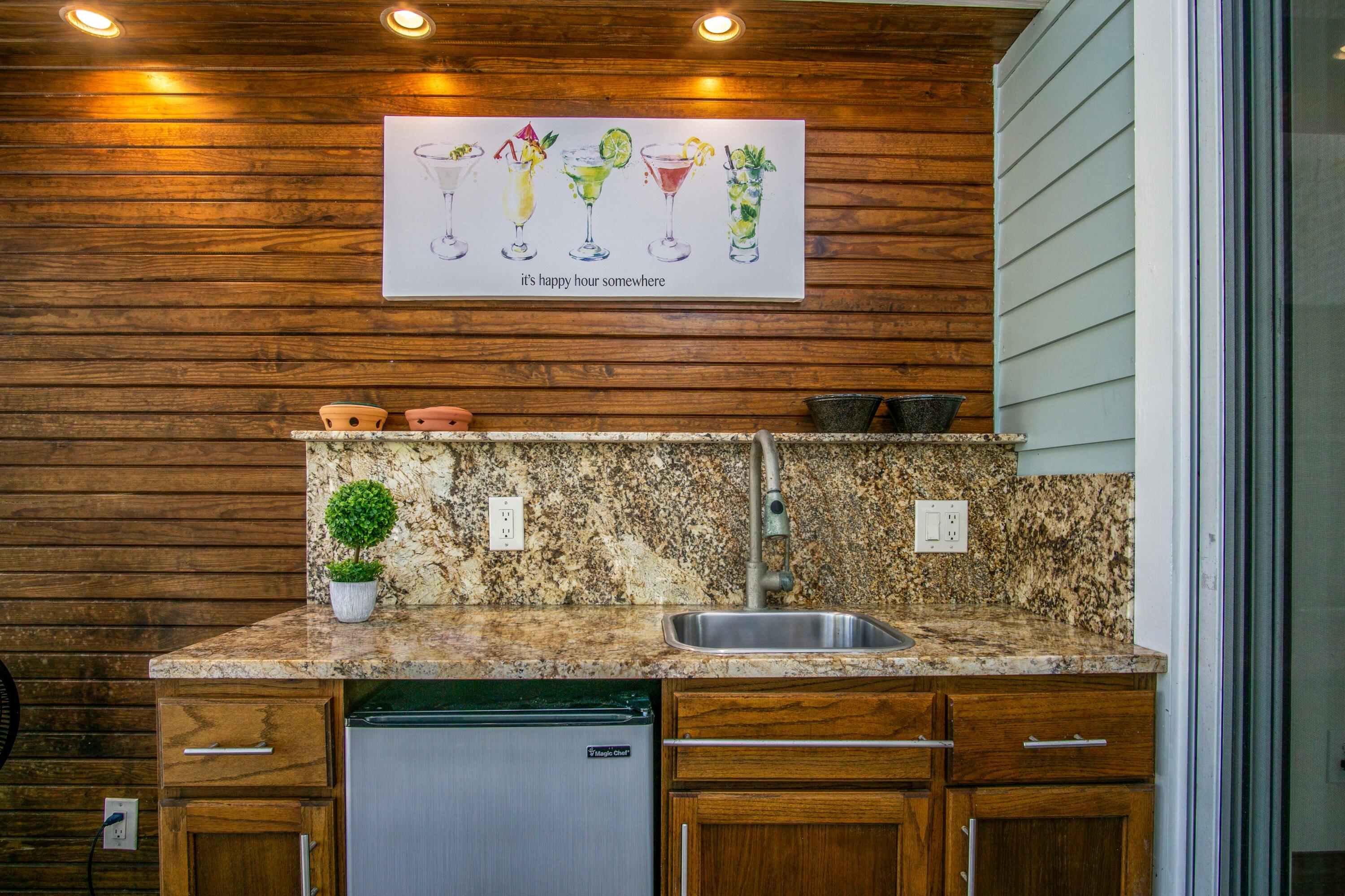 Key West, Florida 33040, United States, 2 Bedrooms Bedrooms, ,3 BathroomsBathrooms,Residential,Pending,37680