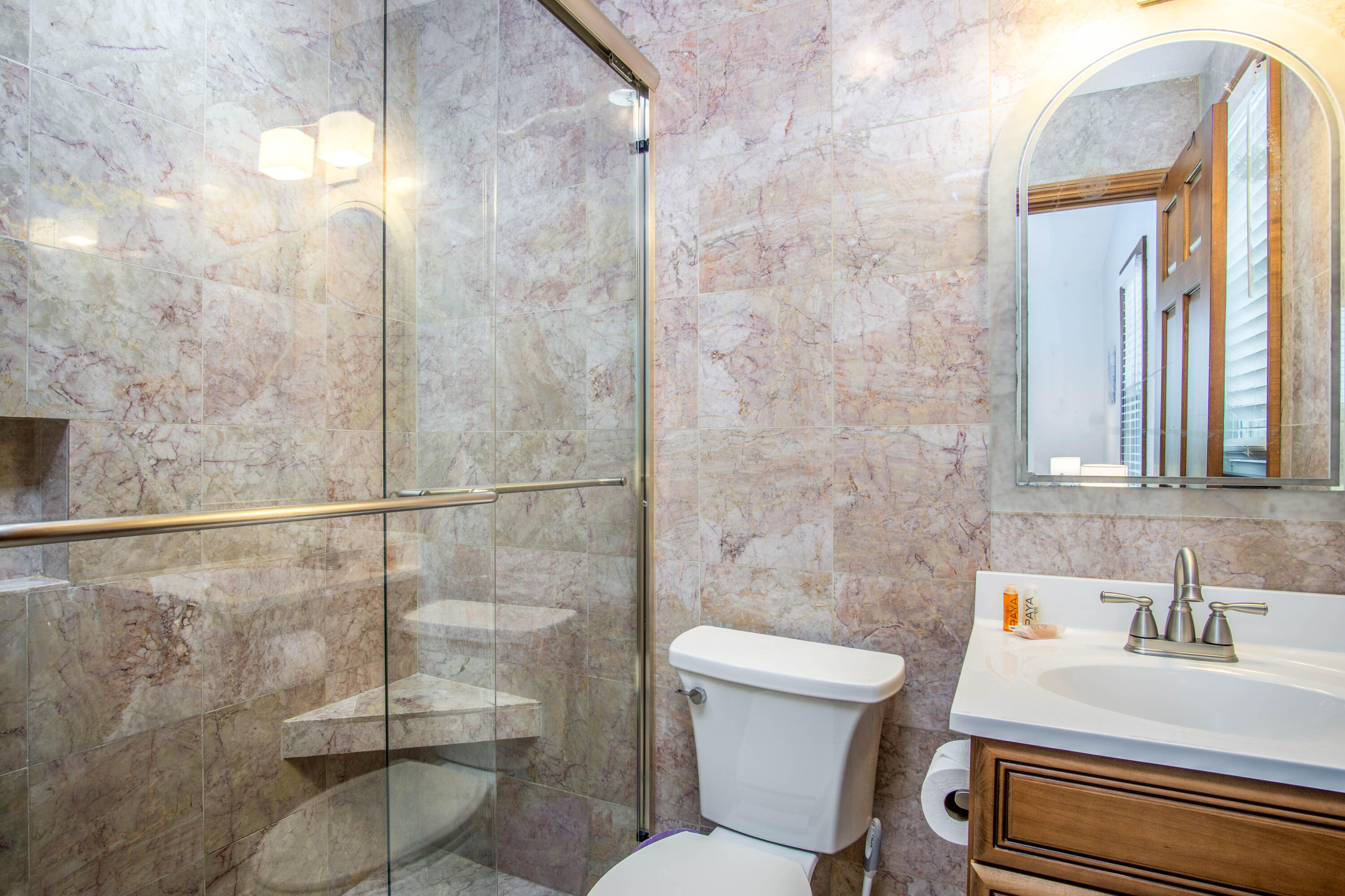 Key West, Florida 33040, United States, 2 Bedrooms Bedrooms, ,3 BathroomsBathrooms,Residential,Pending,37680