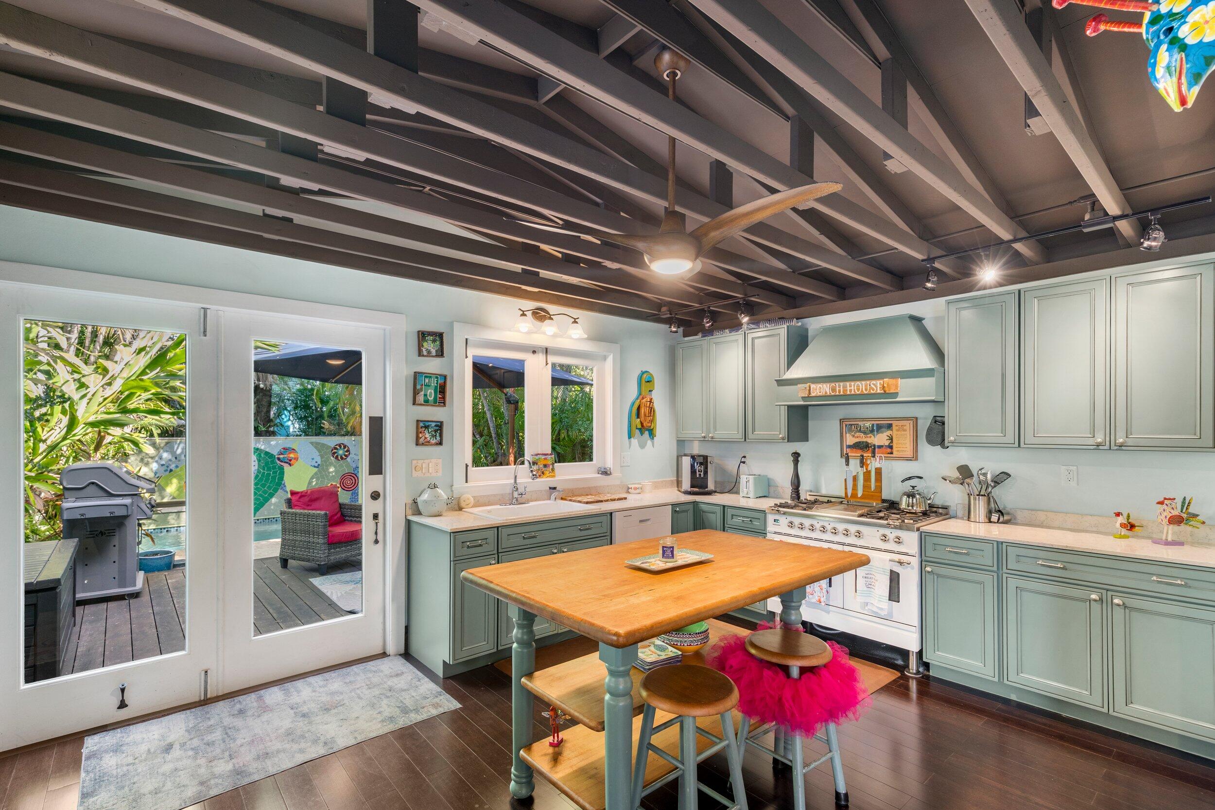 Key West, Florida 33040, United States, 4 Bedrooms Bedrooms, ,2 BathroomsBathrooms,Residential,Active,243261