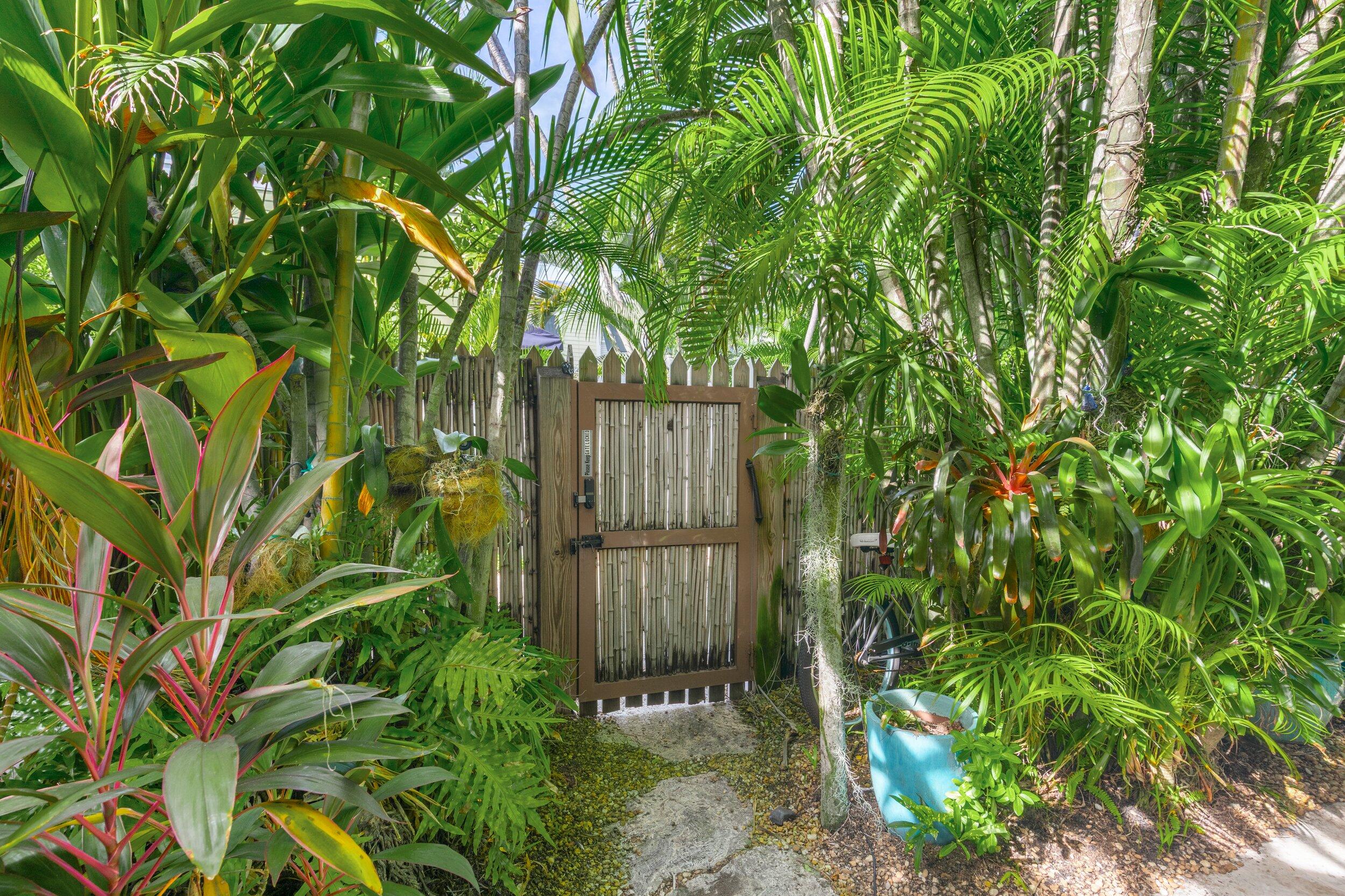 Key West, Florida 33040, United States, 4 Bedrooms Bedrooms, ,2 BathroomsBathrooms,Residential,Active,243261