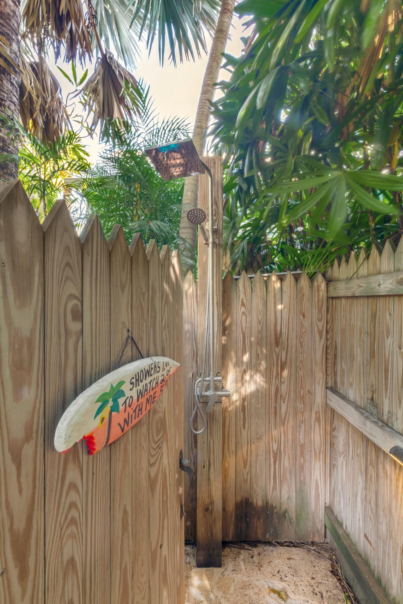 Key West, Florida 33040, United States, 4 Bedrooms Bedrooms, ,2 BathroomsBathrooms,Residential,Active,243261