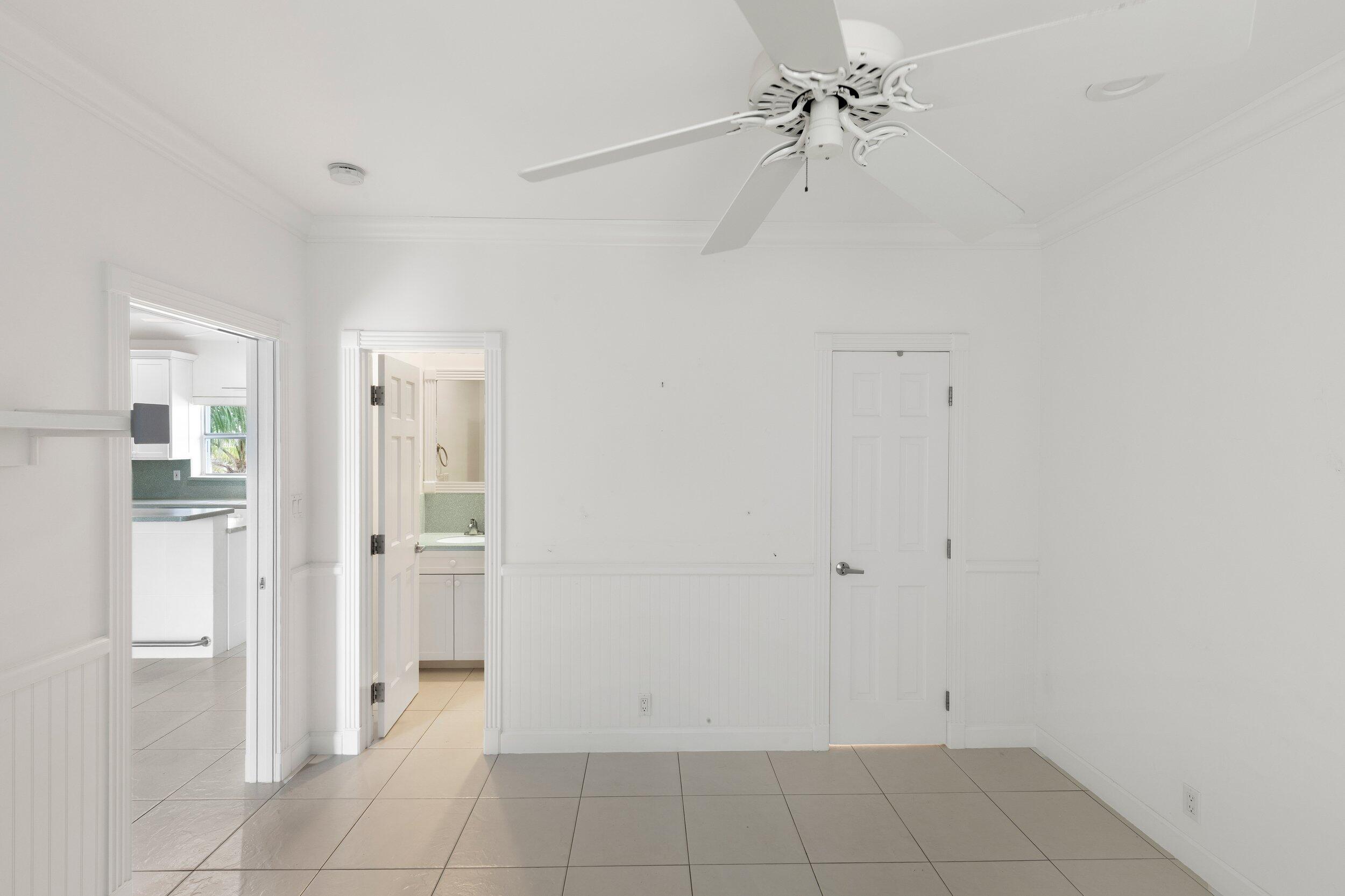 Geiger, Florida 33040, United States, 2 Bedrooms Bedrooms, ,2 BathroomsBathrooms,Residential,Active,222025