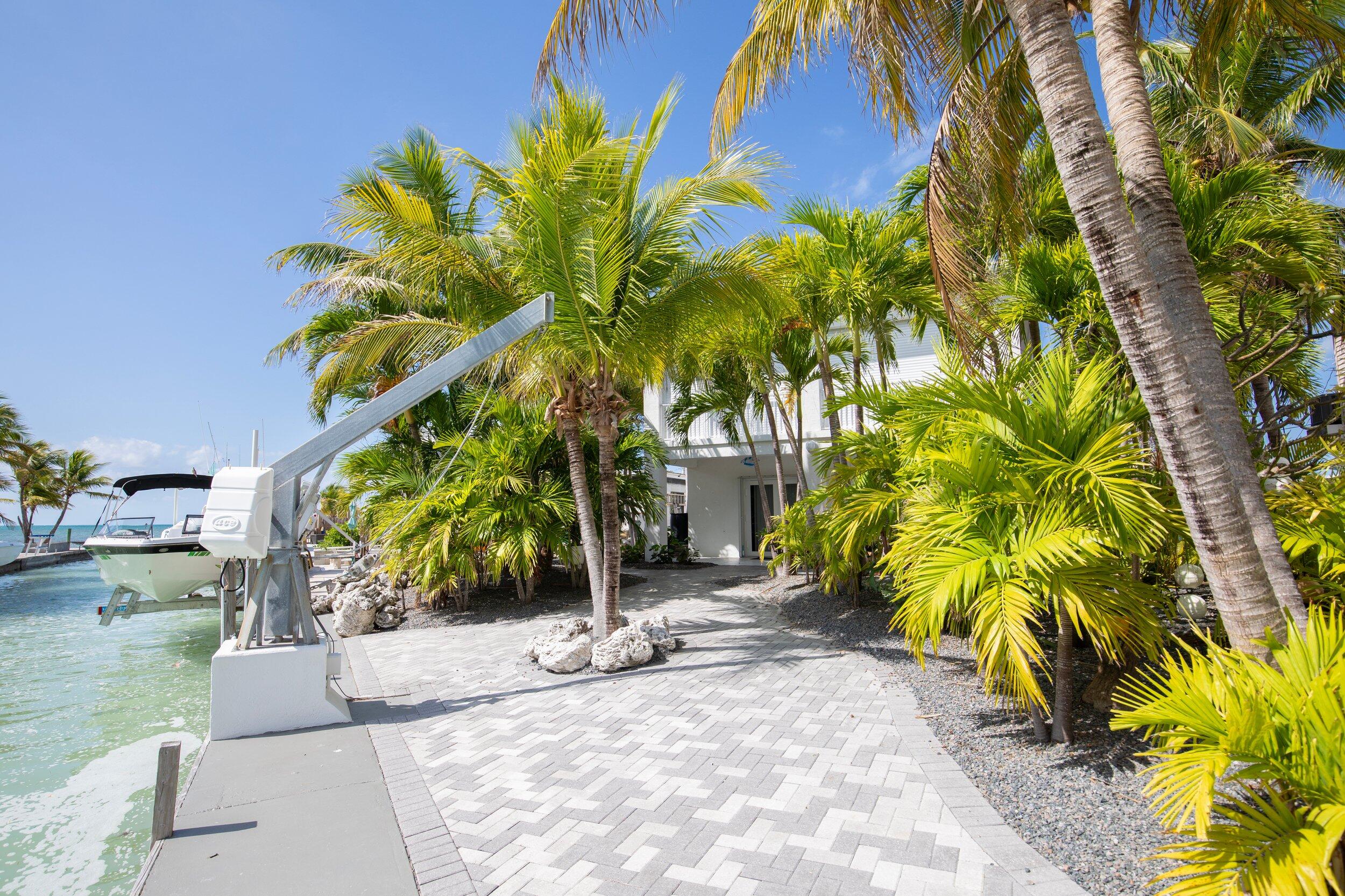 Geiger, Florida 33040, United States, 2 Bedrooms Bedrooms, ,2 BathroomsBathrooms,Residential,Active,222025