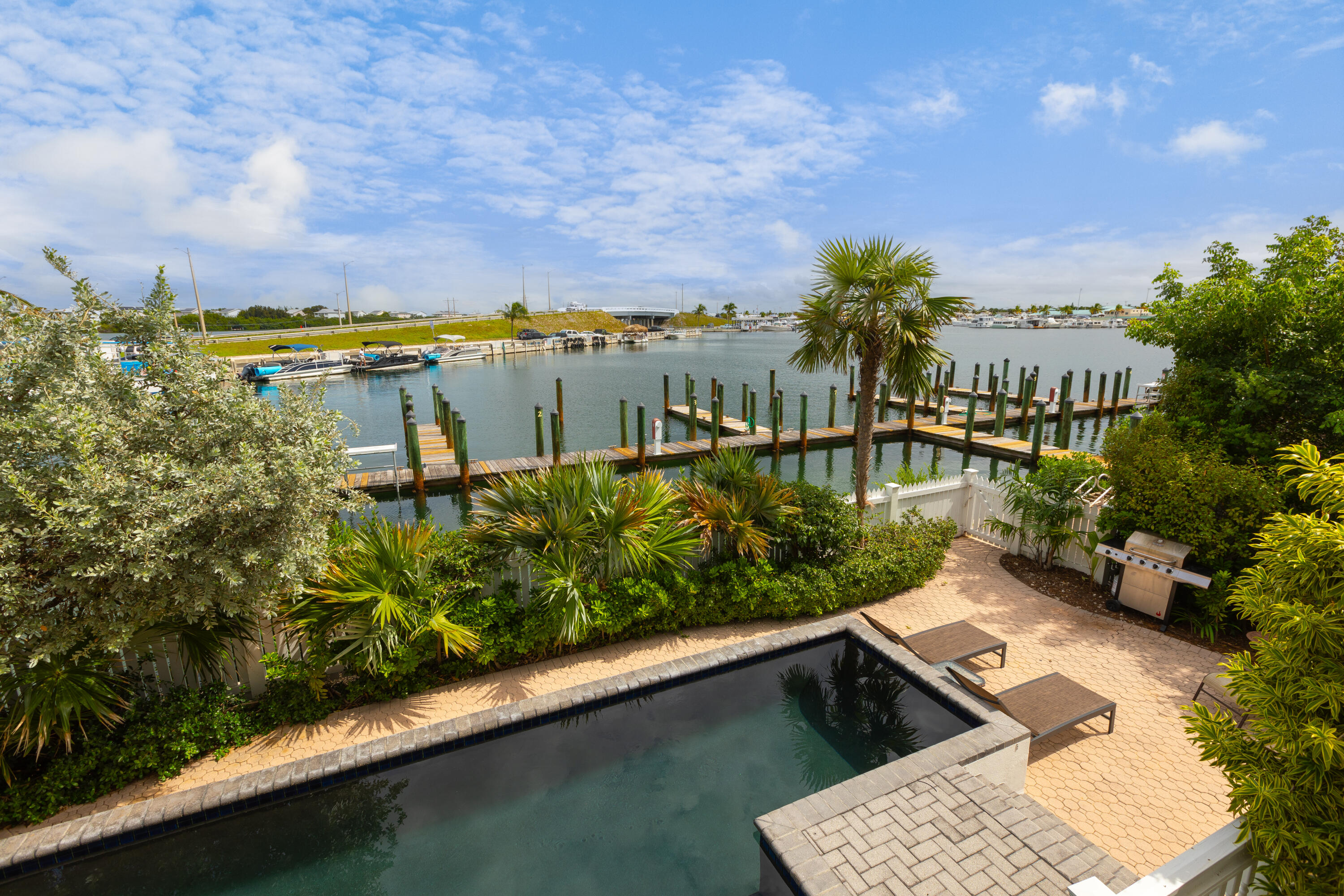 Key West, Florida 33040, United States, 5 Bedrooms Bedrooms, ,4 BathroomsBathrooms,Residential,Contingent,37812