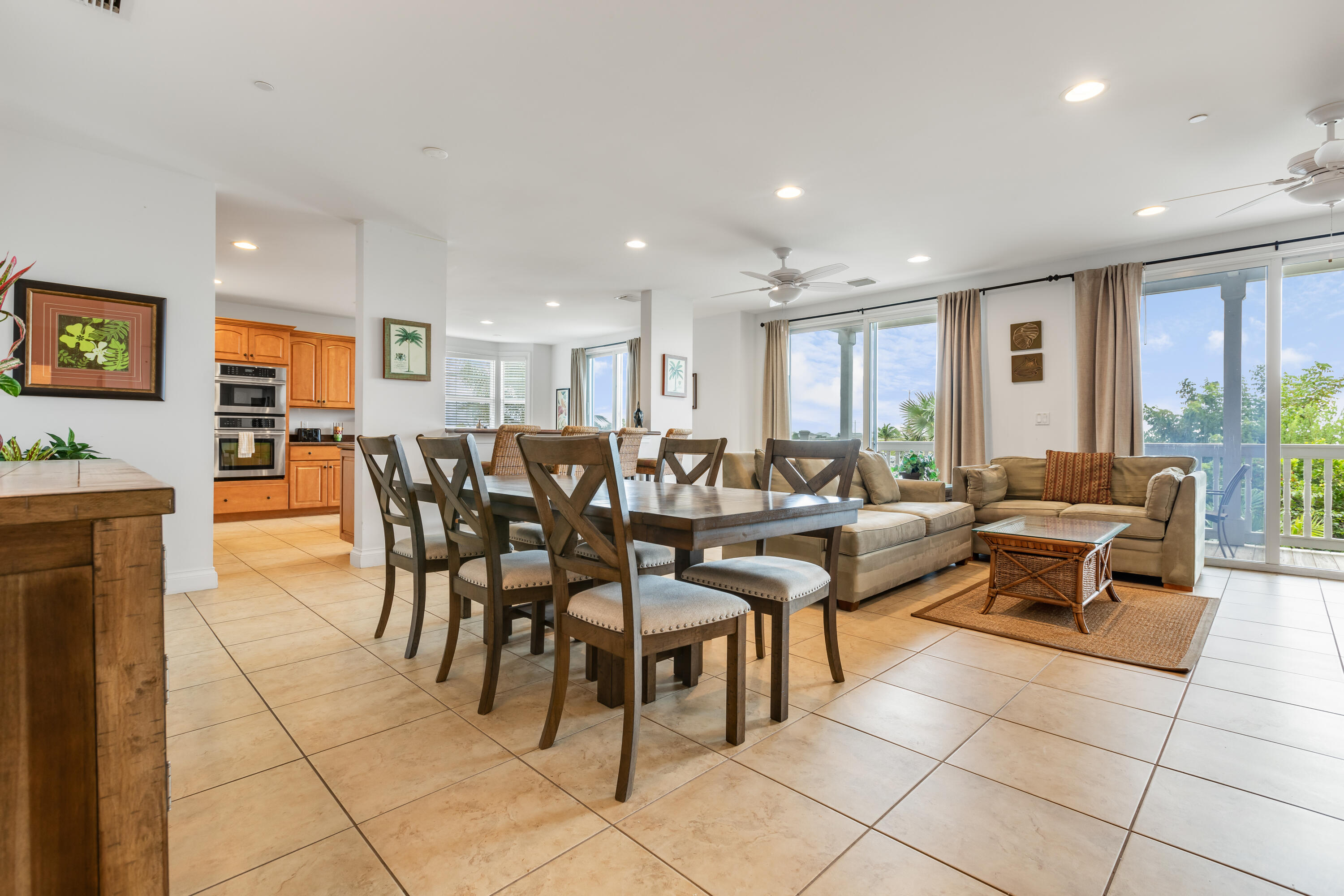 Key West, Florida 33040, United States, 5 Bedrooms Bedrooms, ,4 BathroomsBathrooms,Residential,Contingent,37812