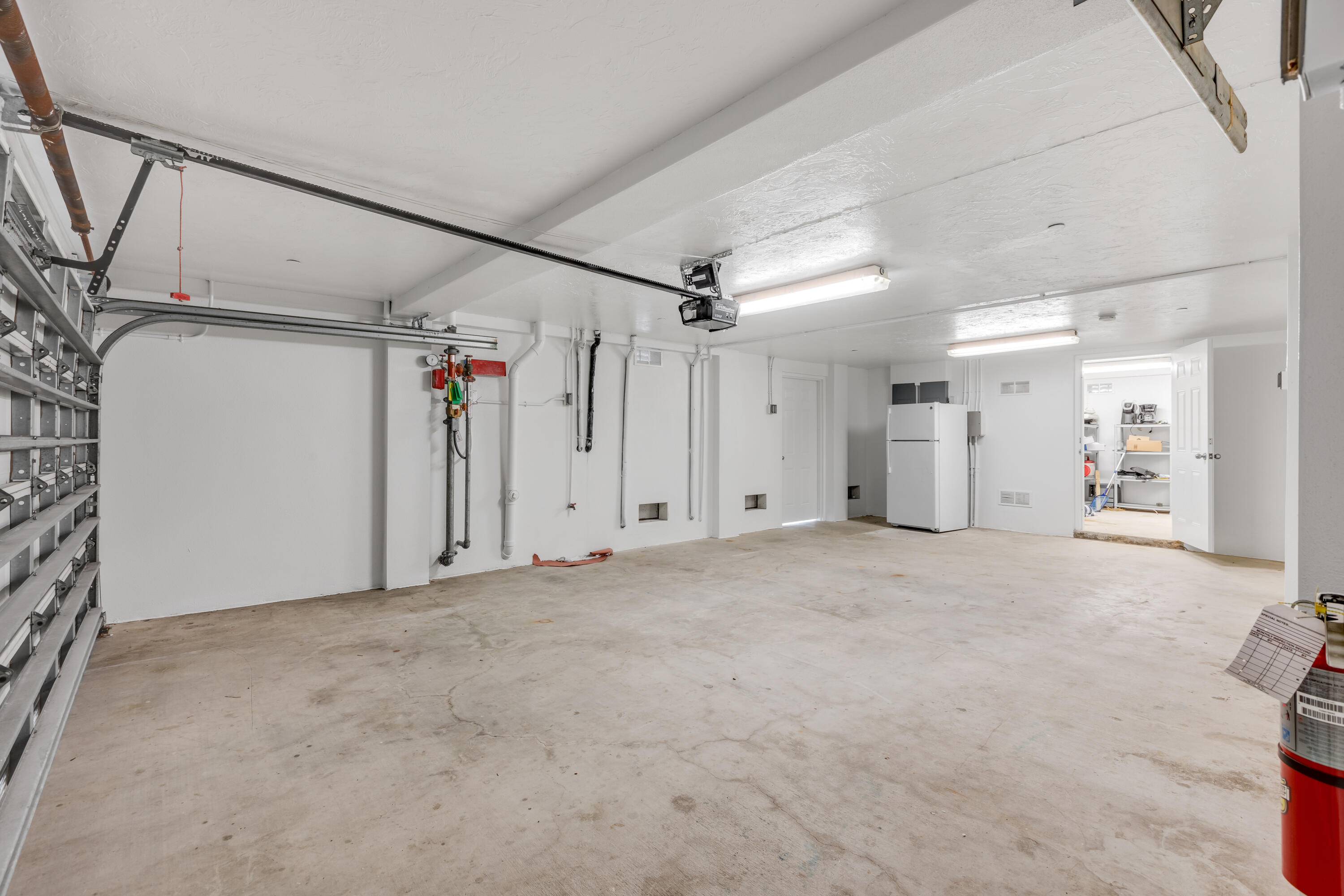 Key West, Florida 33040, United States, 5 Bedrooms Bedrooms, ,4 BathroomsBathrooms,Residential,Contingent,37812