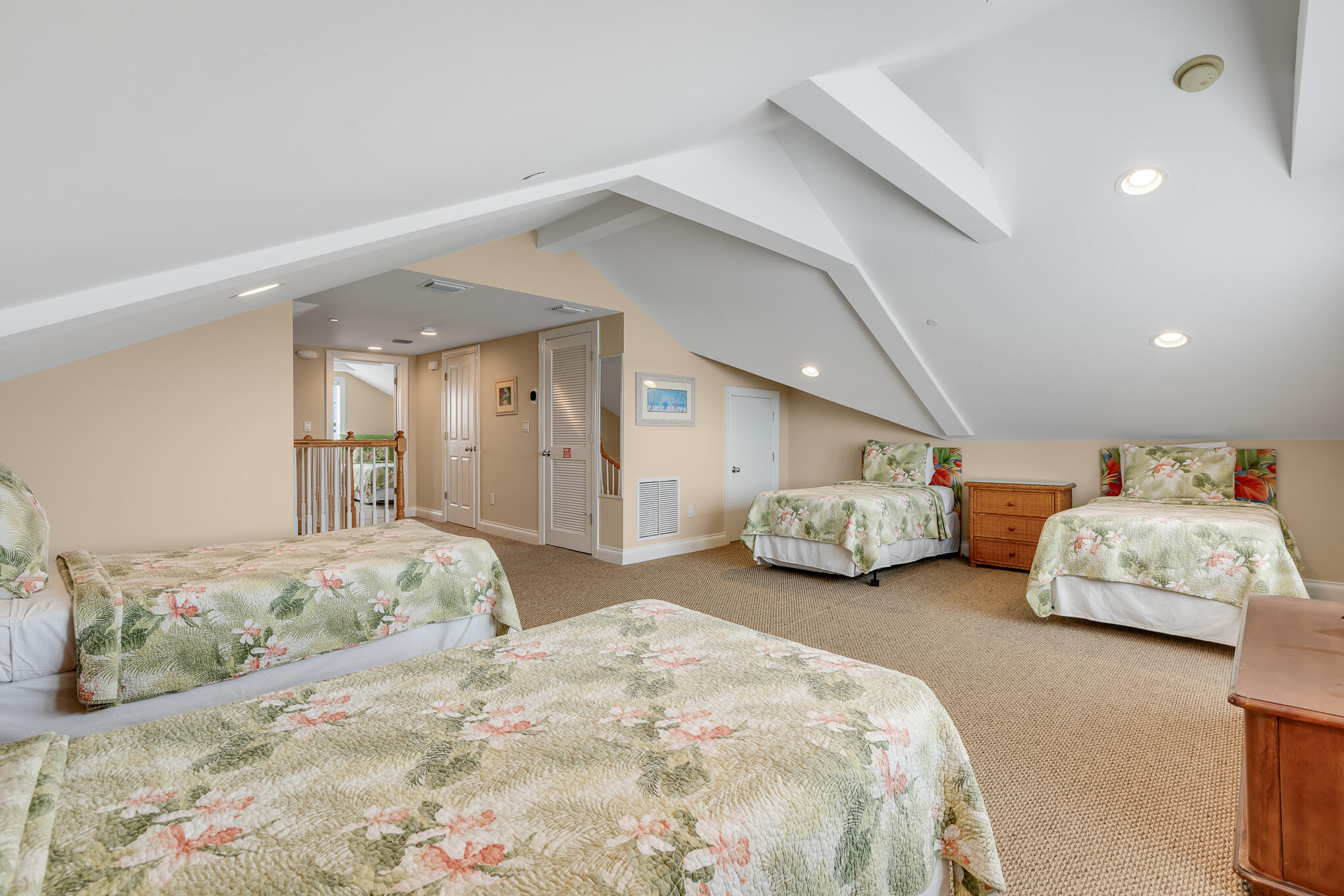 Key West, Florida 33040, United States, 5 Bedrooms Bedrooms, ,4 BathroomsBathrooms,Residential,Contingent,37812