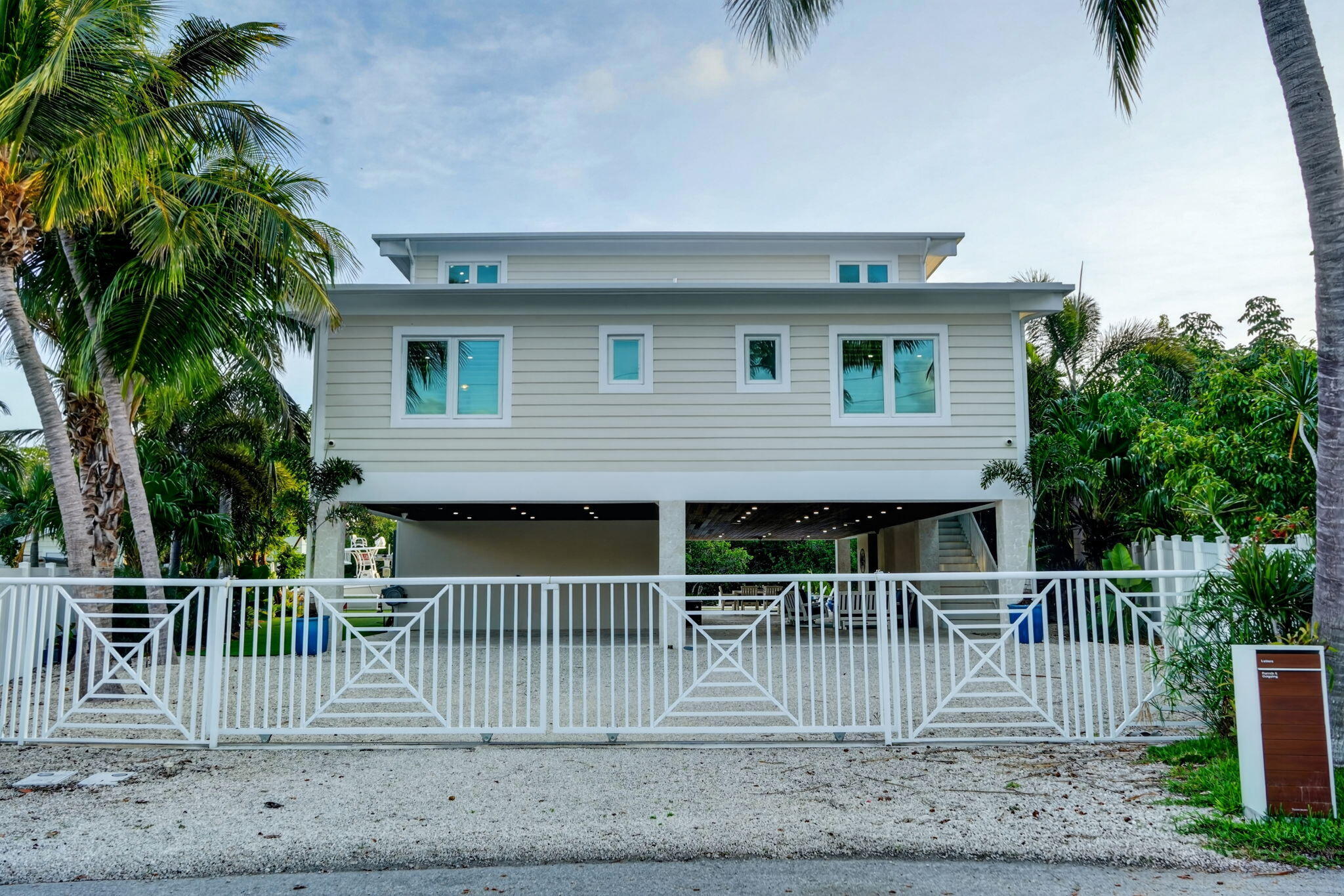 328 S Coconut Palm Boulevard