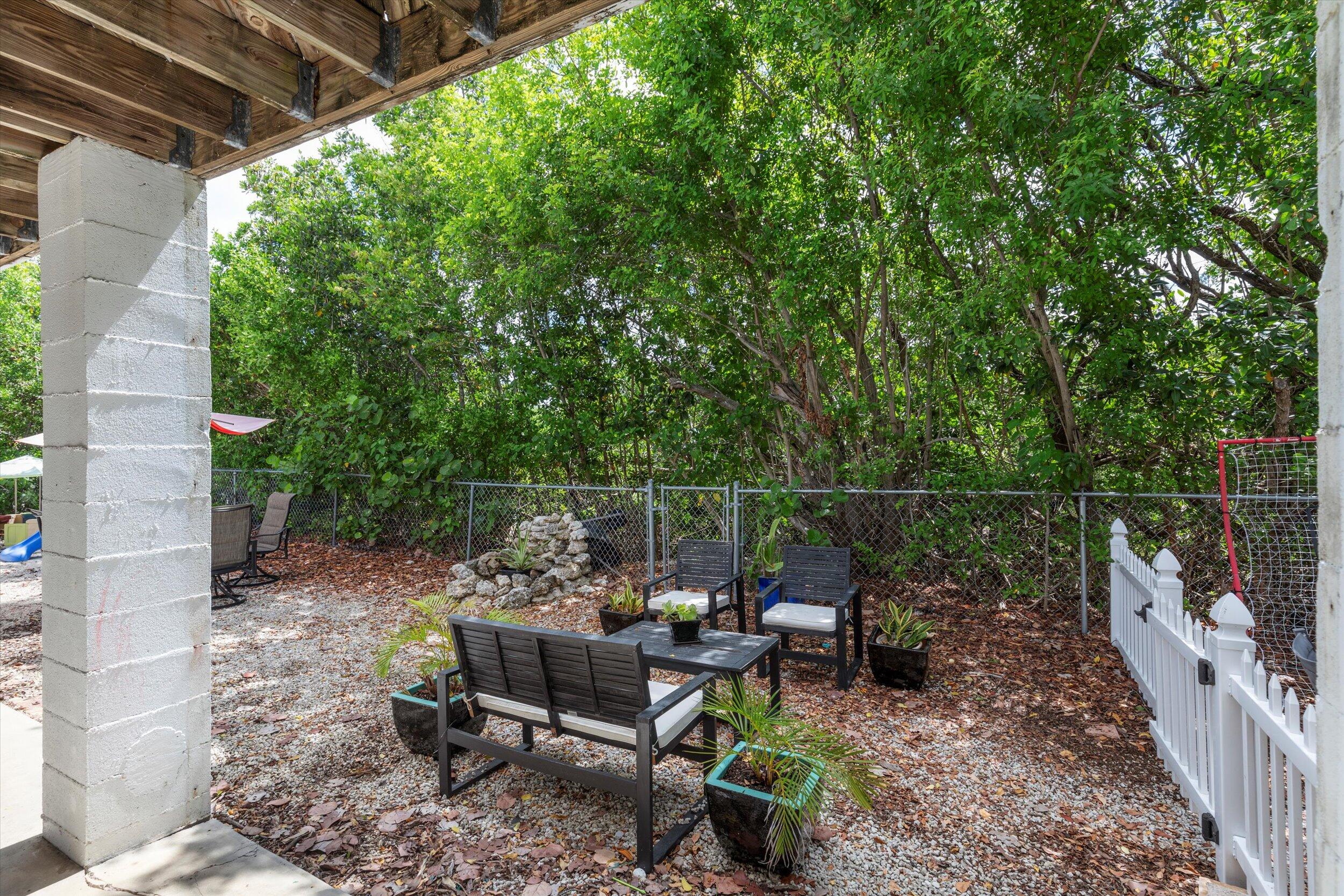 Big Pine, Florida 33043, United States, 2 Bedrooms Bedrooms, ,2 BathroomsBathrooms,Residential,Contingent,50329